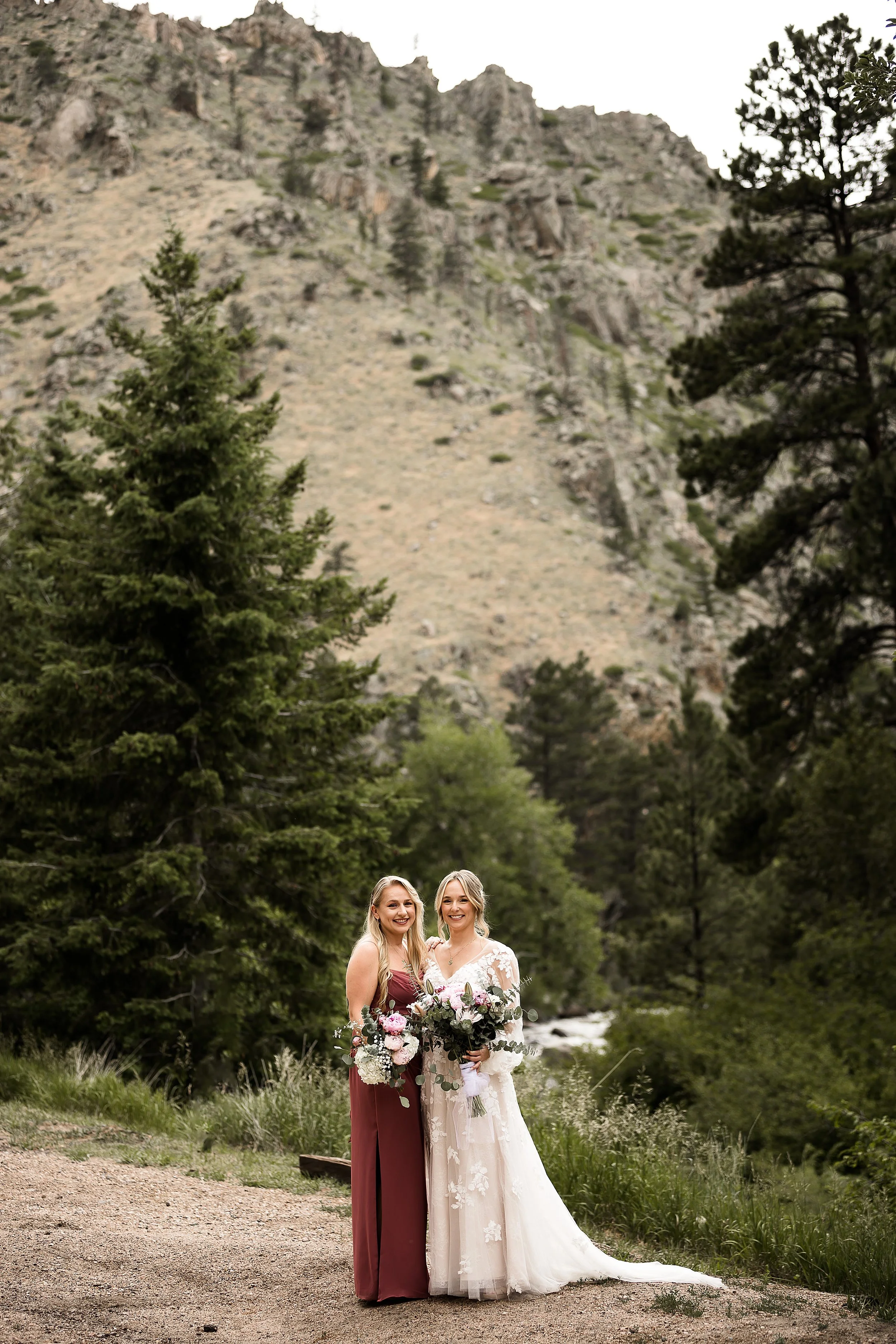Summer Wedding at The Mishawaka Amphitheater_0020.jpg