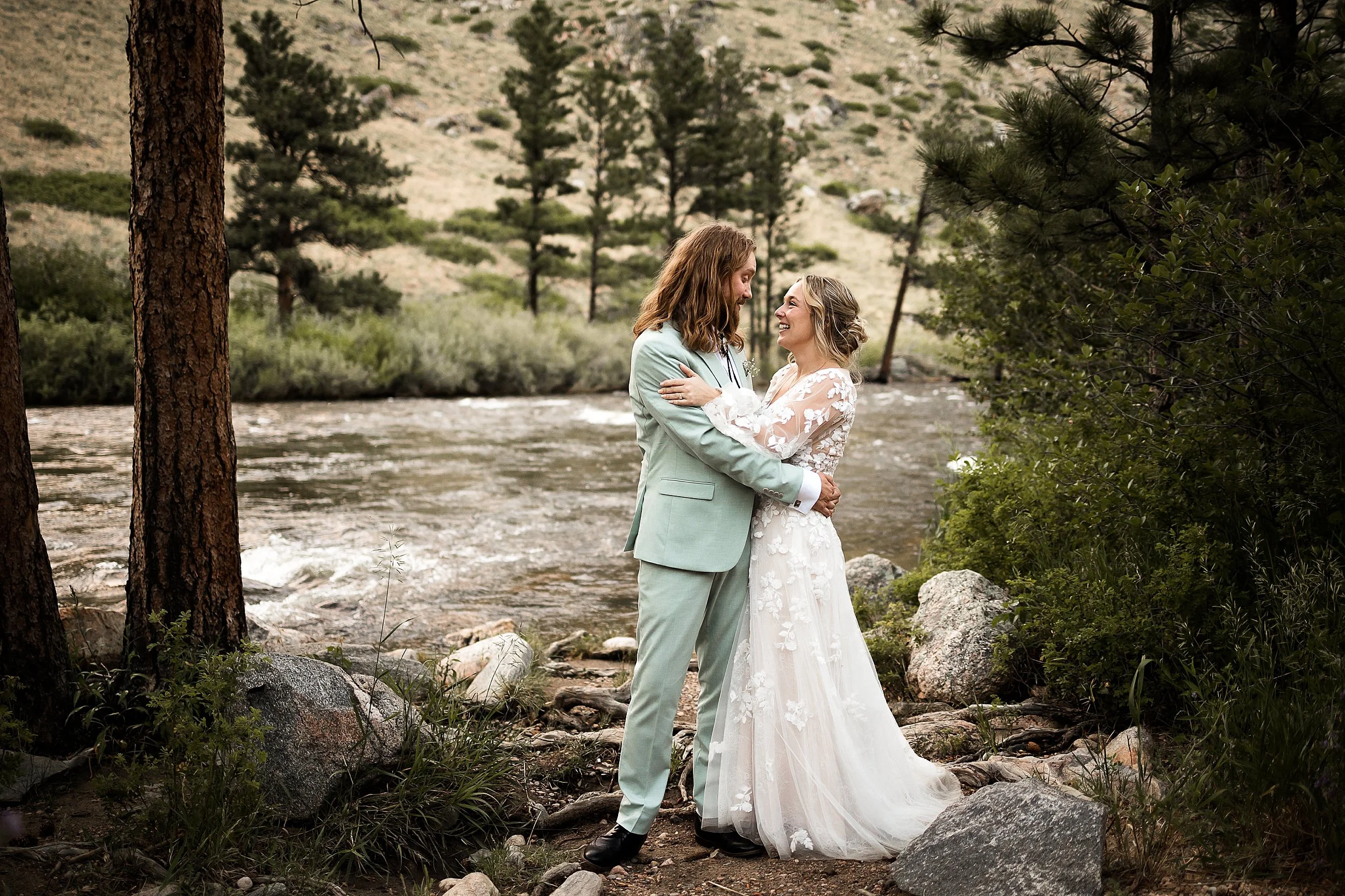 Summer Wedding at The Mishawaka Amphitheater_0095.jpg