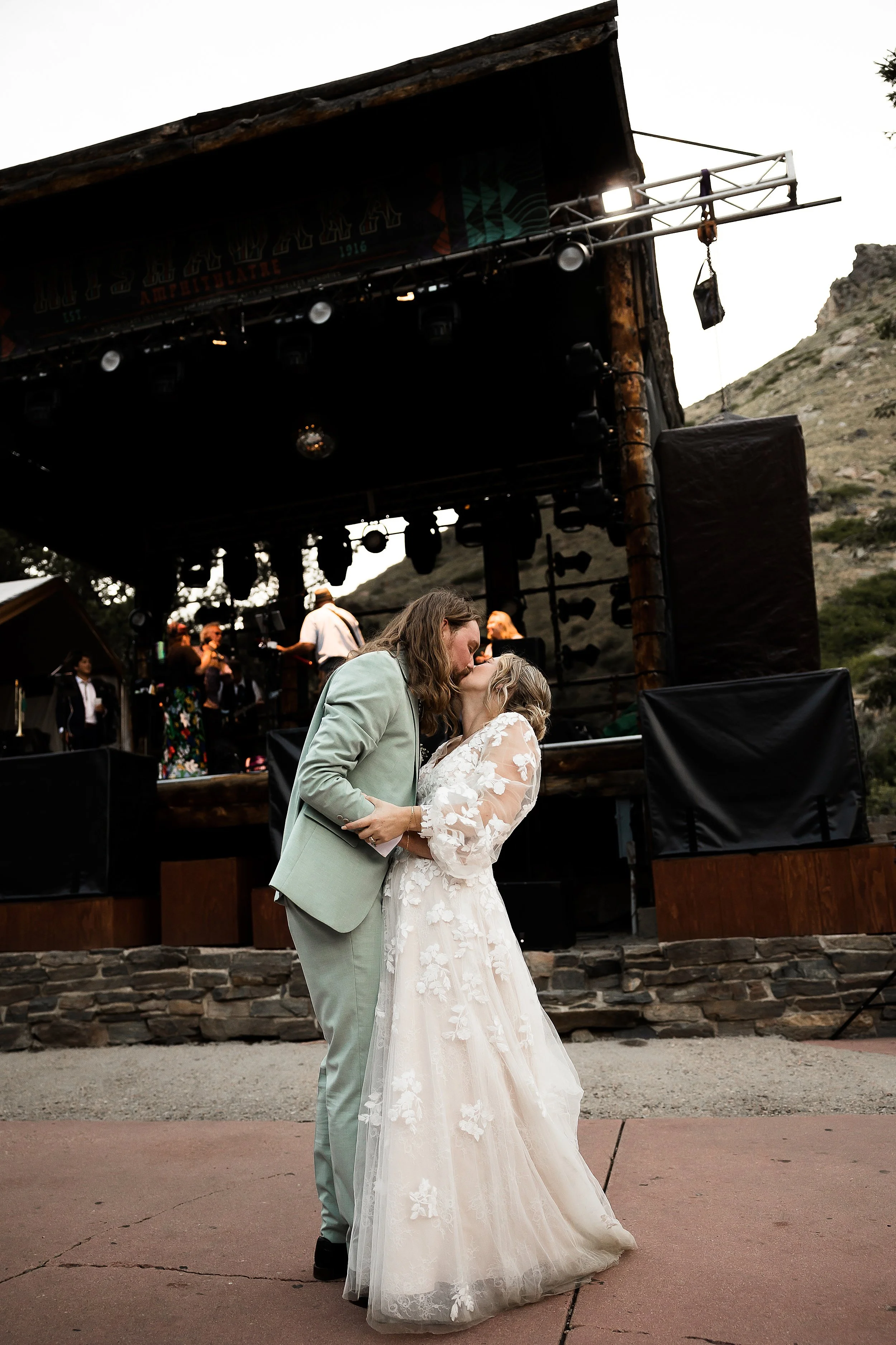 Summer Wedding at The Mishawaka Amphitheater_0094.jpg