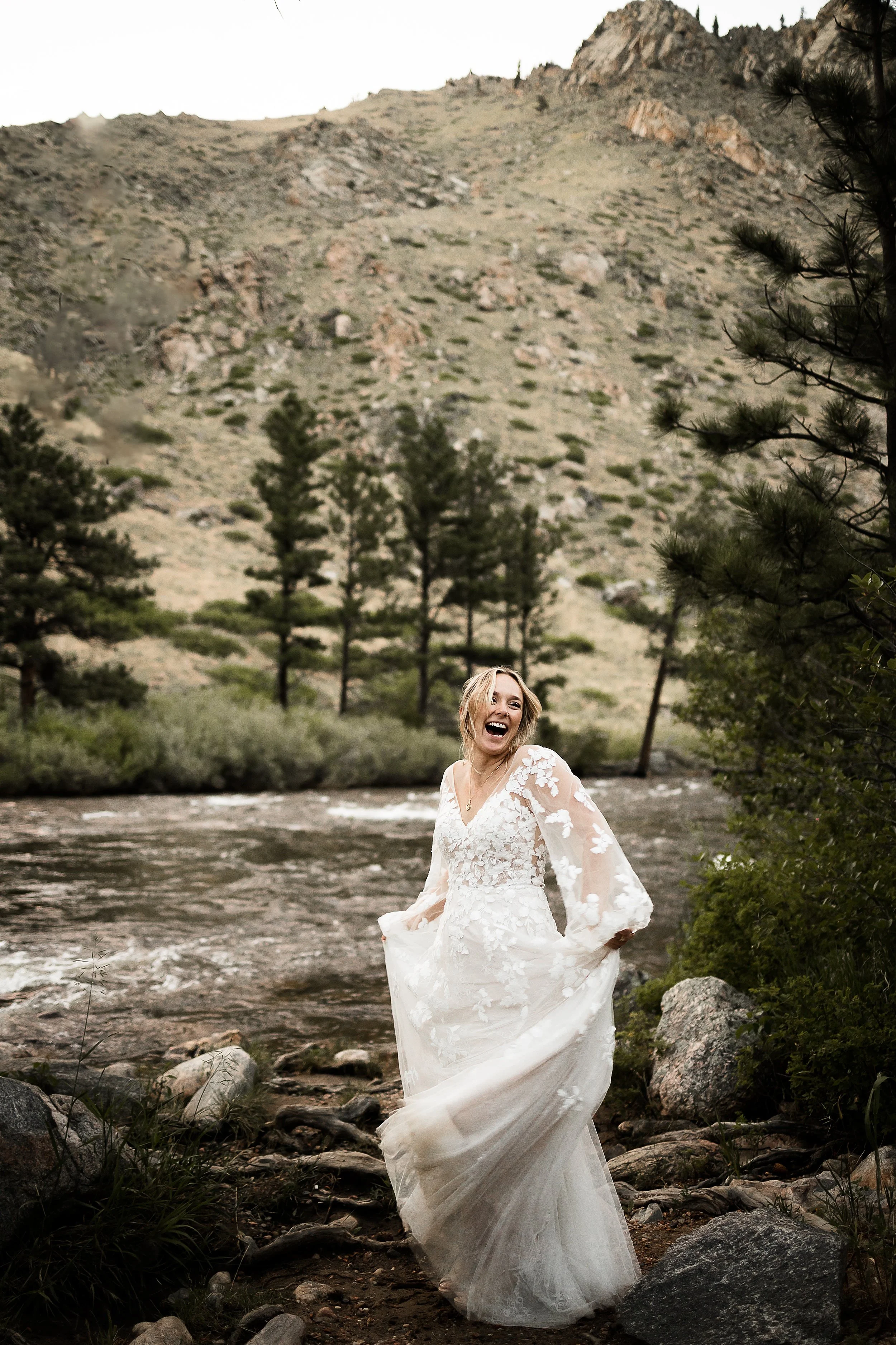 Summer Wedding at The Mishawaka Amphitheater_0102.jpg