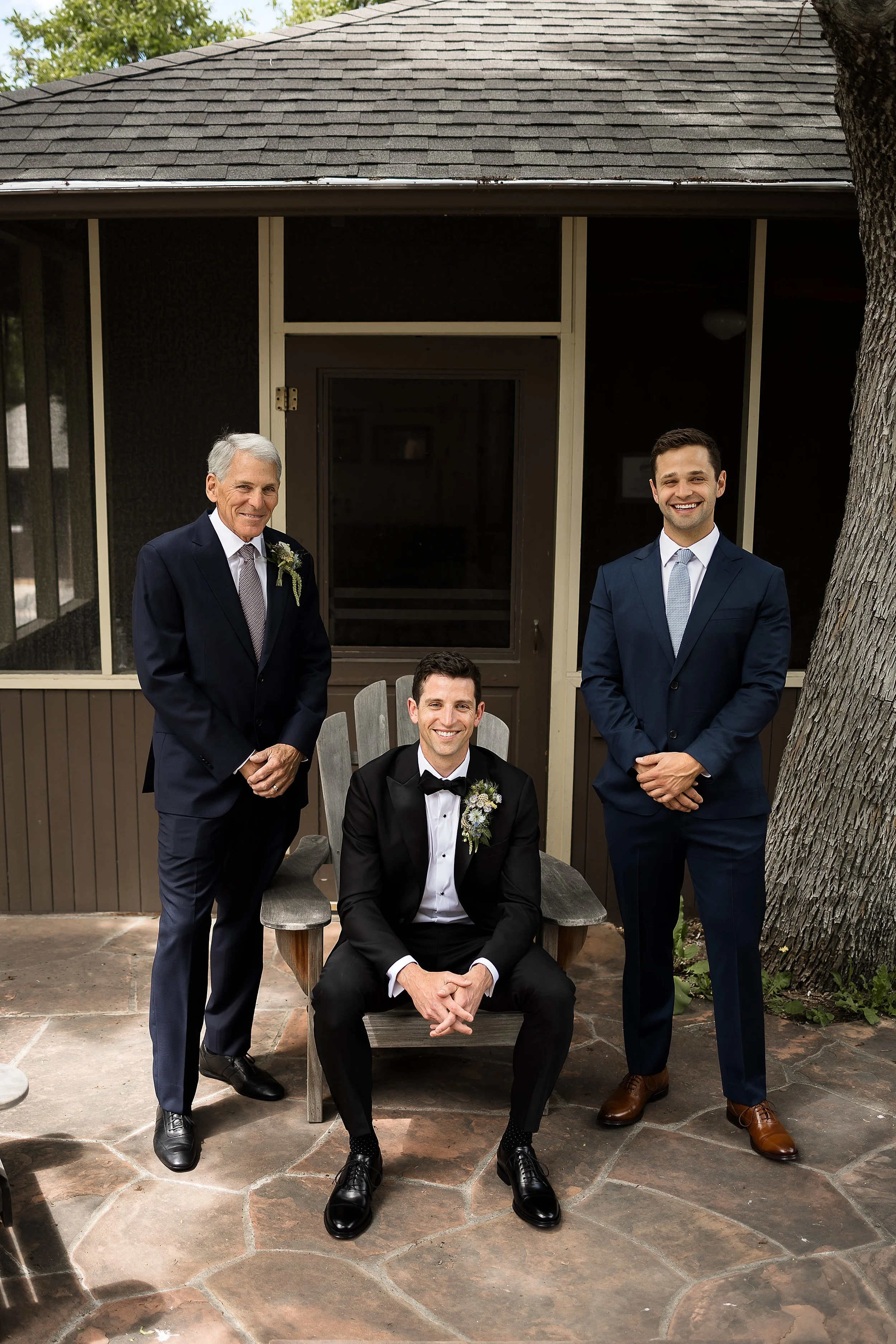 boulder-colorado-elopement-with-guests-at-the-halfway-house_0013.jpg