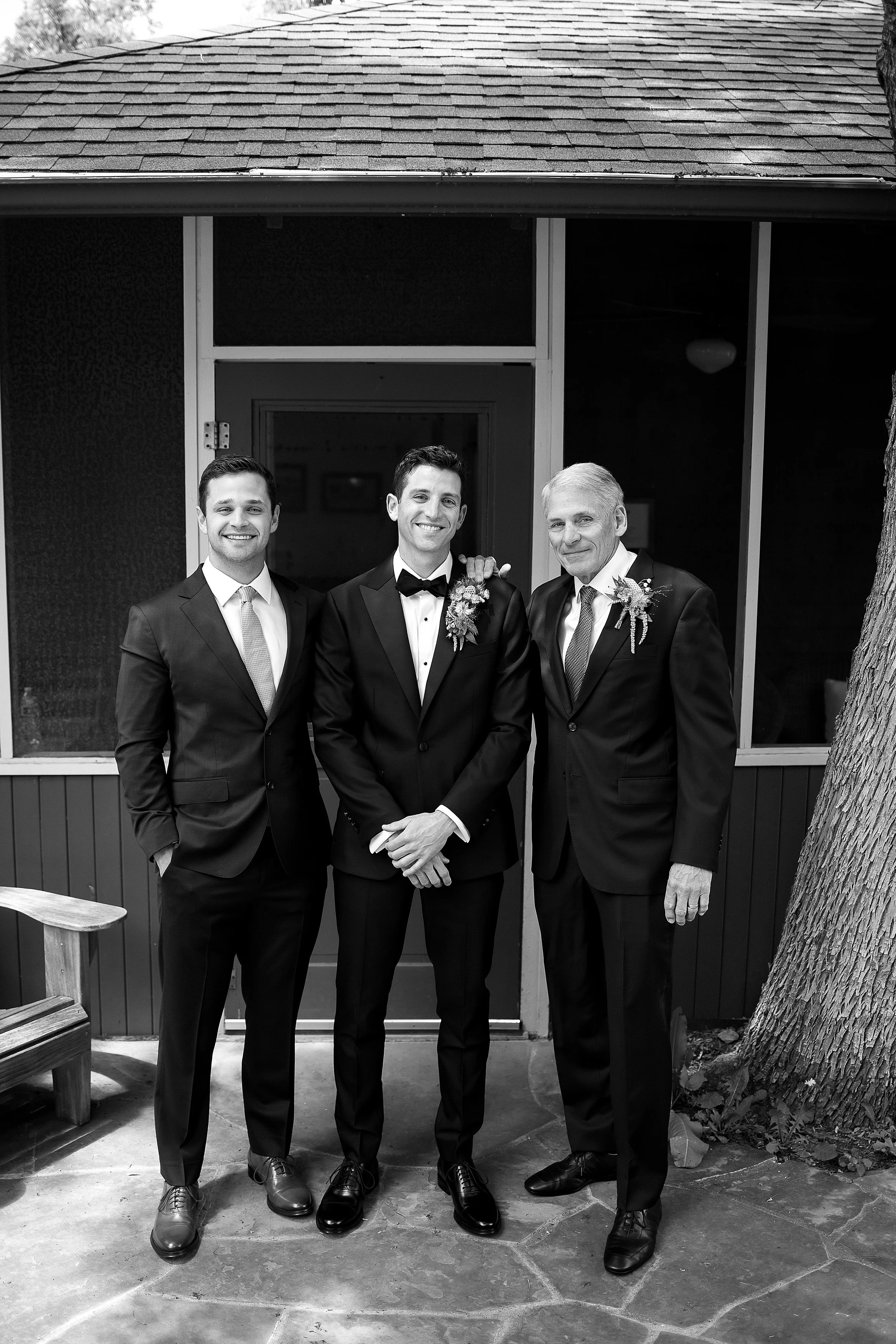 boulder-colorado-elopement-with-guests-at-the-halfway-house_0012.jpg