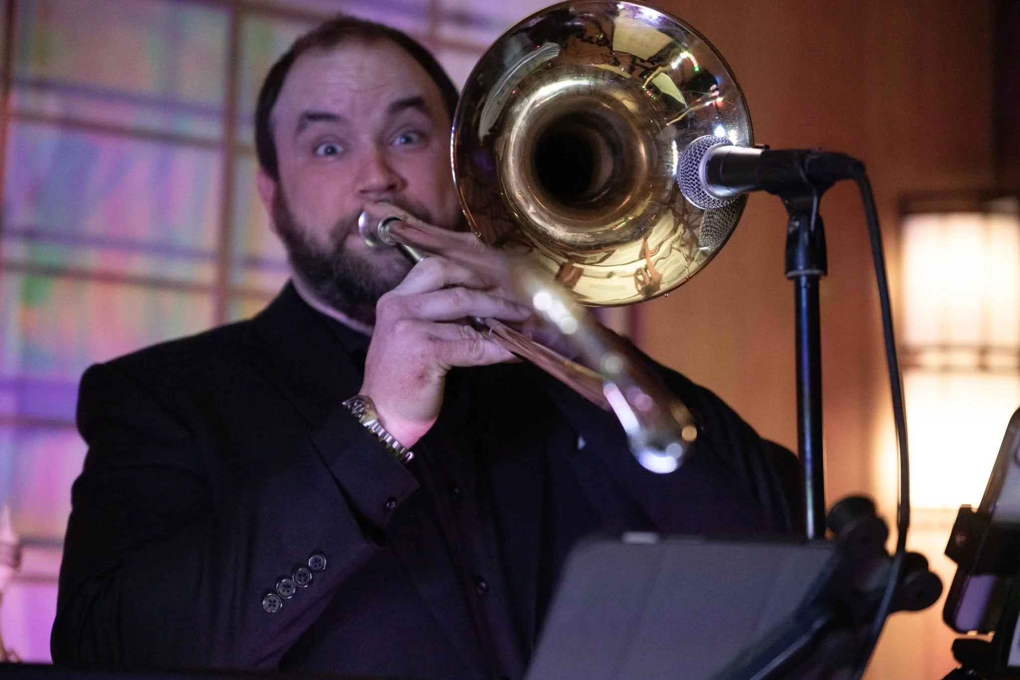 #DrZoot is on deck for the #BainbridgeSwingDance's April dance.  Woo hoo!  https://www.willcraigdance.com/calendar/blue-lunch-plays-live-at-bainbridge-swing-dance-glwt8-33k4p-z664w-yedza