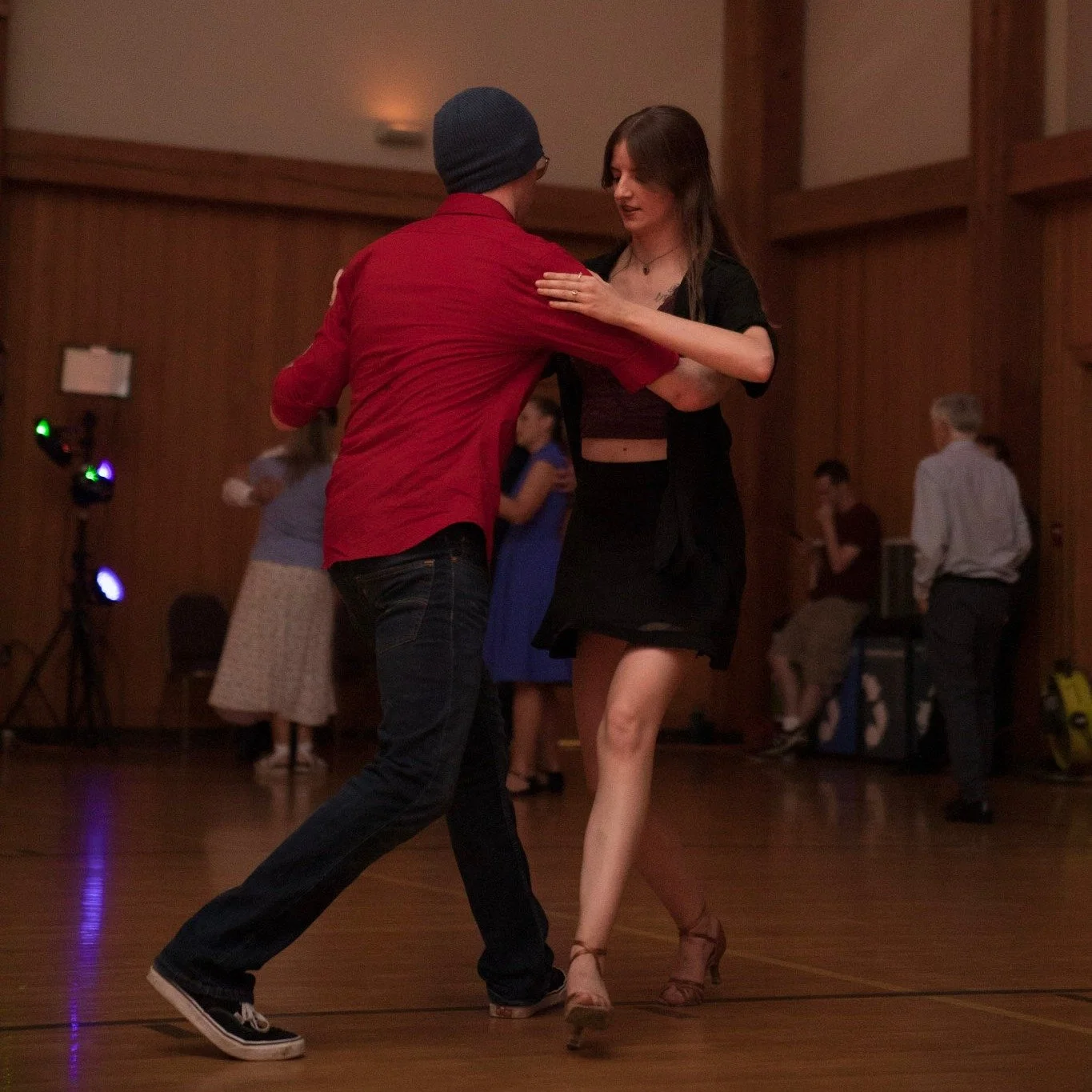 The #BainbridgeSwingDance has a #dancelesson right before each first #Saturdaynight dance.  It starts at about 7pm and is included with your admission. Join us!  https://www.willcraigdance.com/swing-dance#faqs