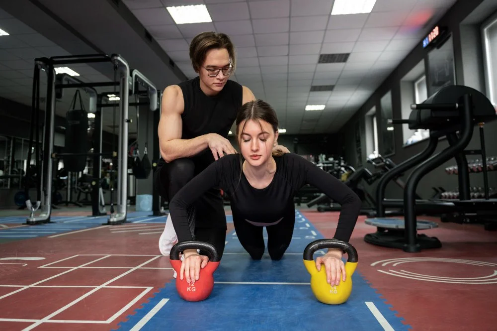 How a Personal Trainer Helps Busy Professionals Lose Weight and Stay Consistent