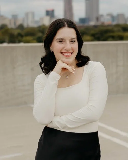 ✨ T W E N T Y ✨ No more teens in the Scott family&hellip; everyone is all grown up, and Alicia Marilee Scott is 20! 

A few weeks ago, Maggie and I flew to England to pick her up after her beautiful year with Soul Church. We got to watch her lead wor