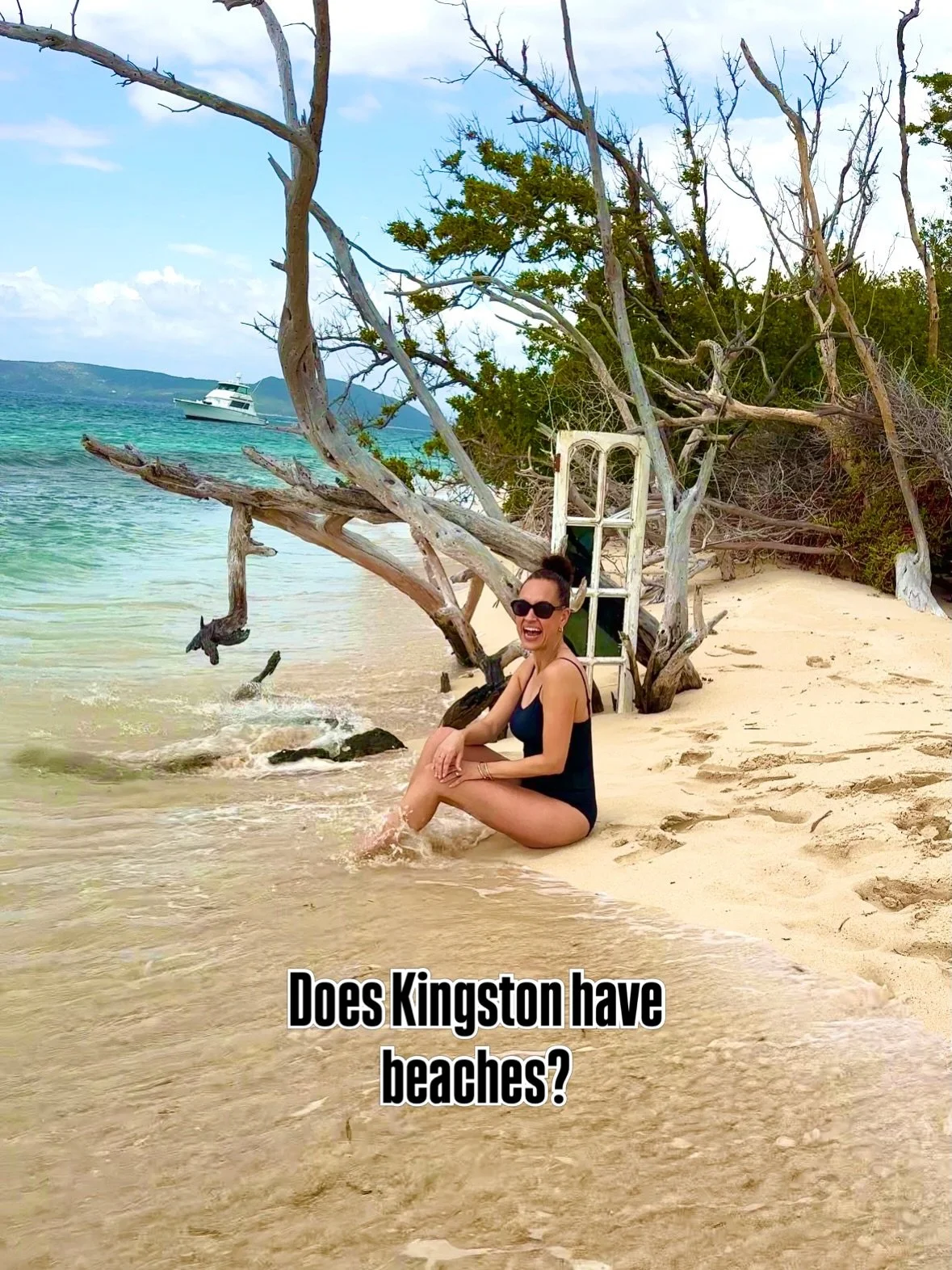 I came to Kingston, Jamaica for the culture, coffee and cuisine, but was pleasantly surprised to discover that you can enjoy a beach day here too! 🏝️✨

A short 15-minute water taxi will take you to Lime Cay, a pristine, uninhabited private island ju