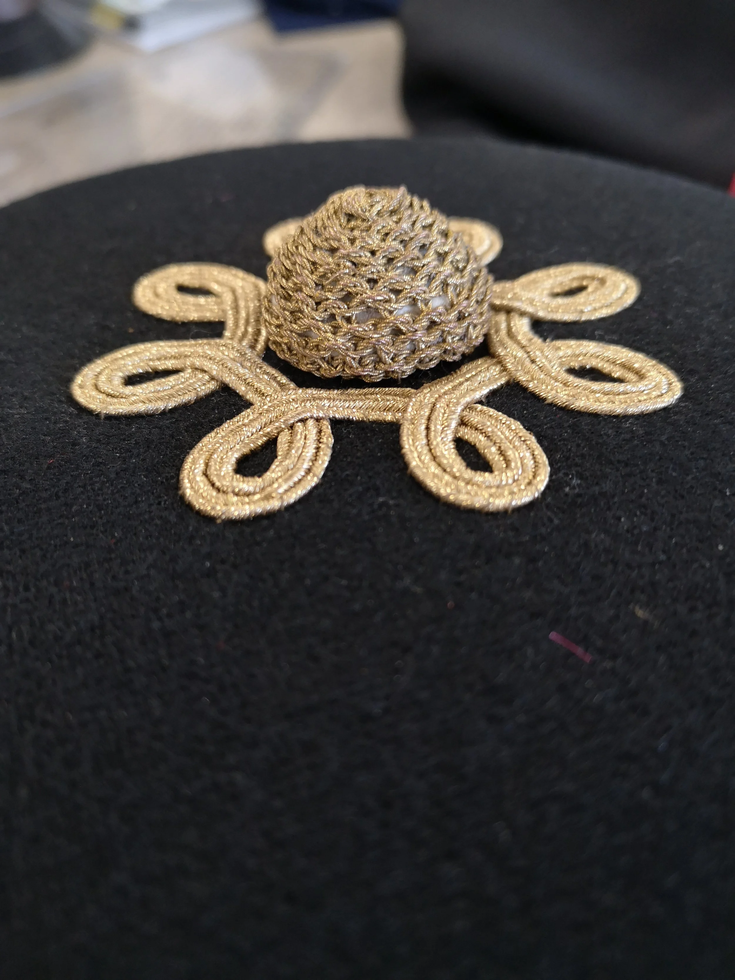 Cute frogging for grenadier guard cap