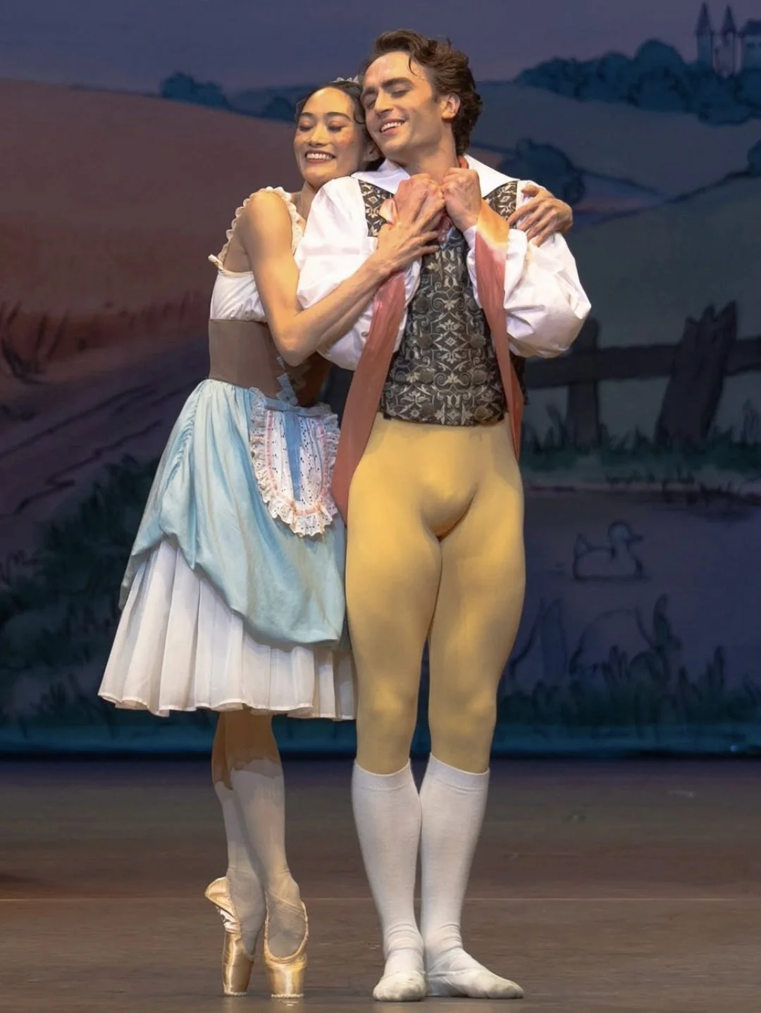 La Fille mal gardée, RBO 2025 
Artists: Fumi Kaneko and Matthew Ball 
Photo by @dancersdiary