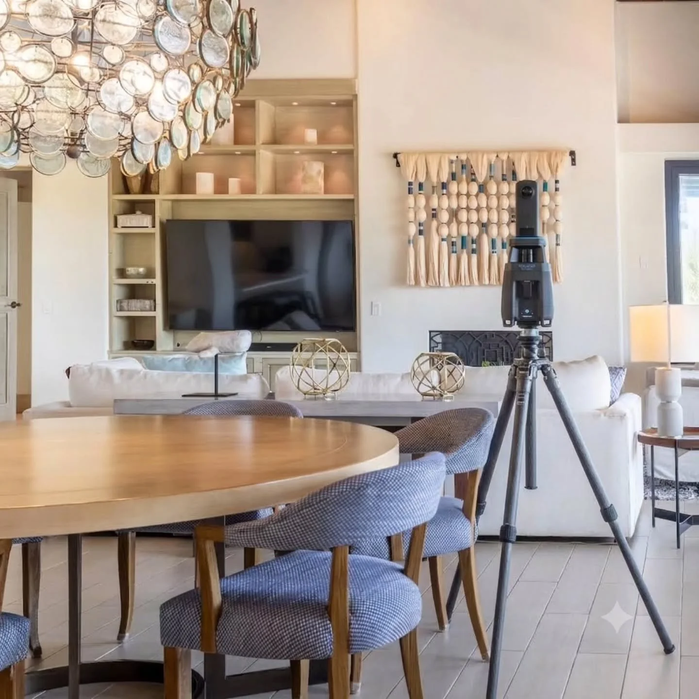 CABO PROPERTY OWNERS
​Ahead of Tropical Storm Polo, we&rsquo;re making it easy to keep your property documentation up to date.
​We&rsquo;re offering Pre-Storm Property Scans for $1,700 MXN + IVA.
​The Setup:
1. ​Quick On-Site Scan: We capture a full 