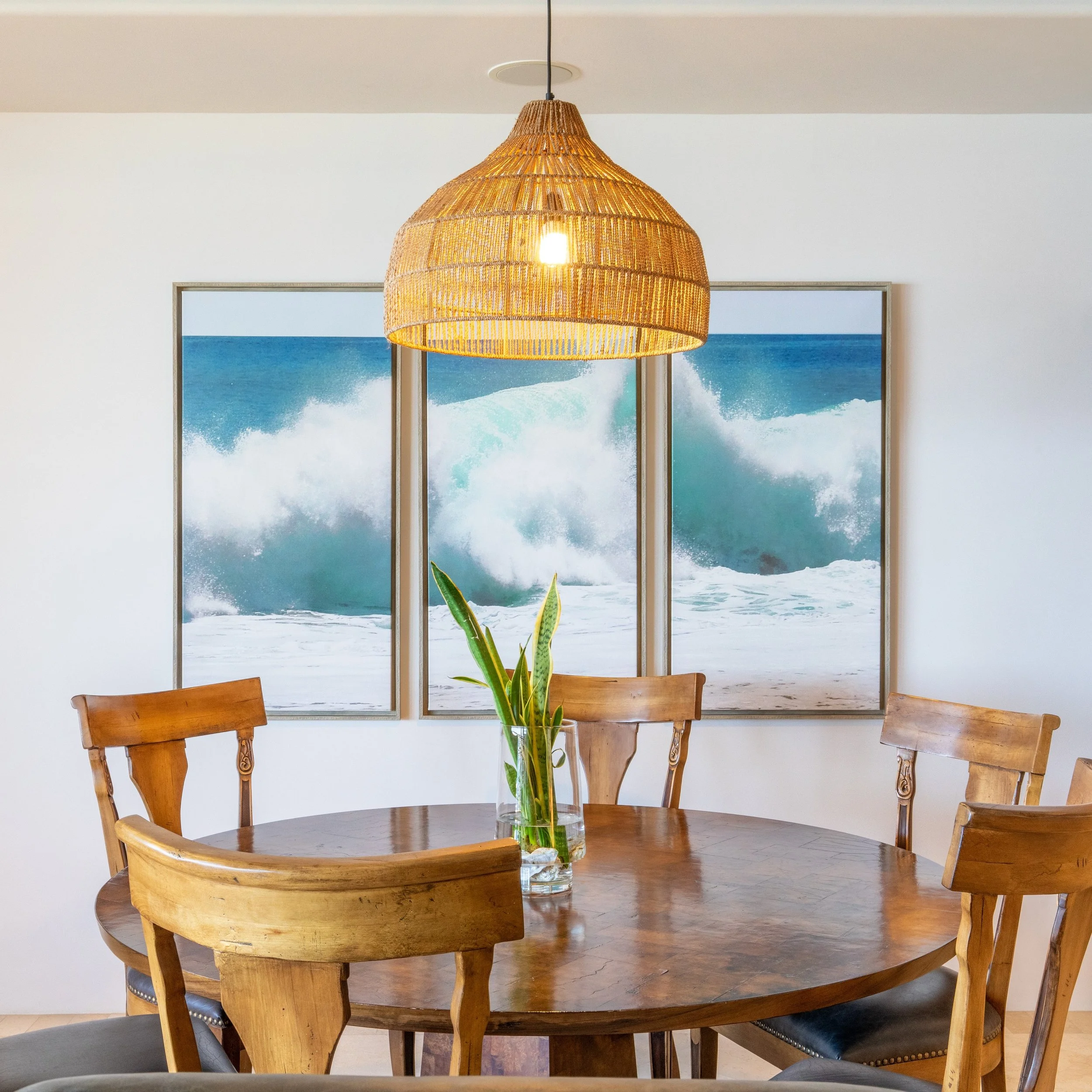 The weather is looking up for next week! 🌞
And our schedule is already starting to fill up.
If you have a listing coming up in Cabo and need photography, drone, video, or virtual tours and floor plans, now is a good time to get on the schedule!

Hap
