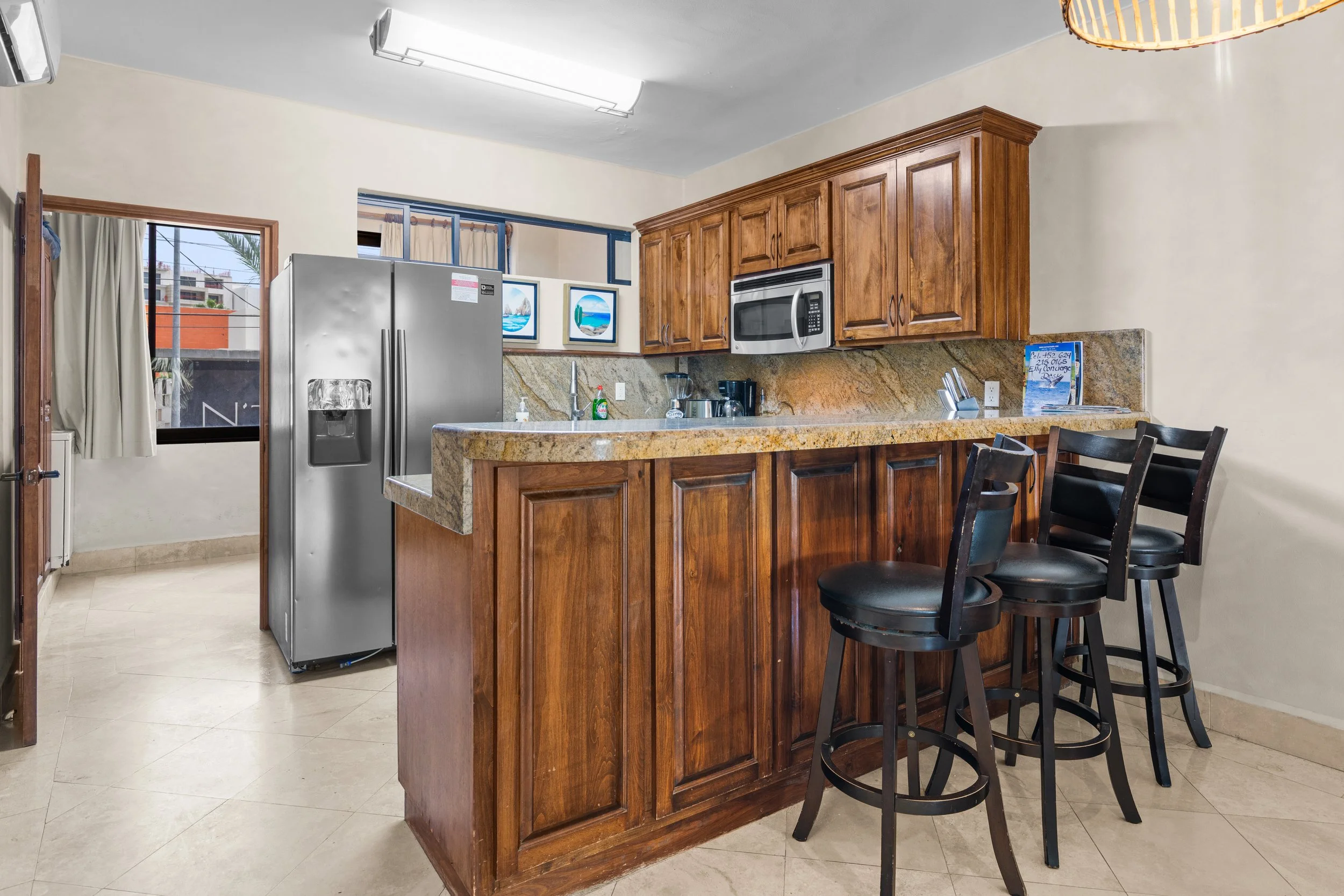 Kitchen (2).jpg
