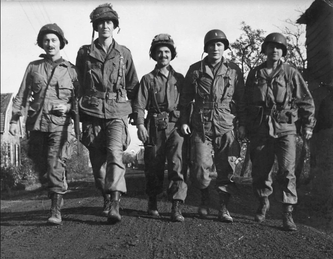 502 Officers in Holland.jpg