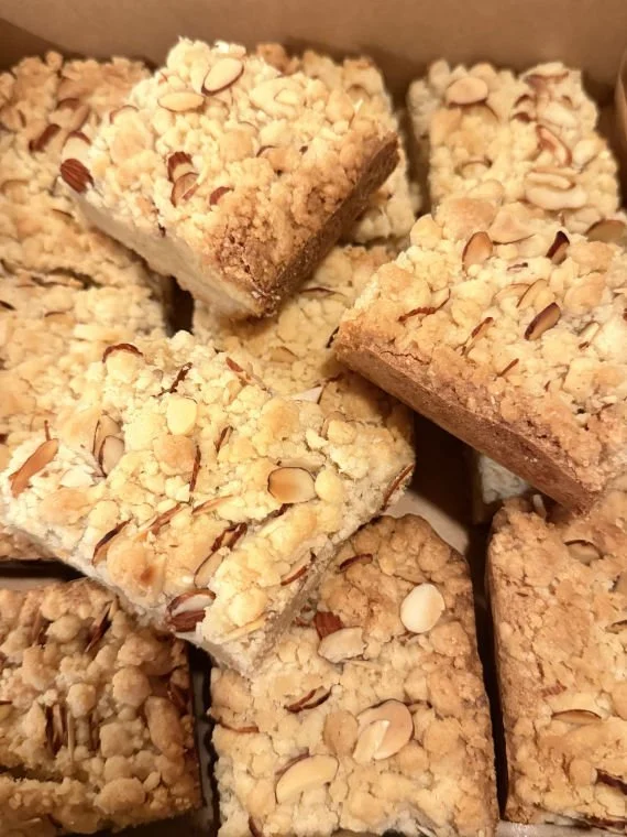 almondcroissantbars.jpg