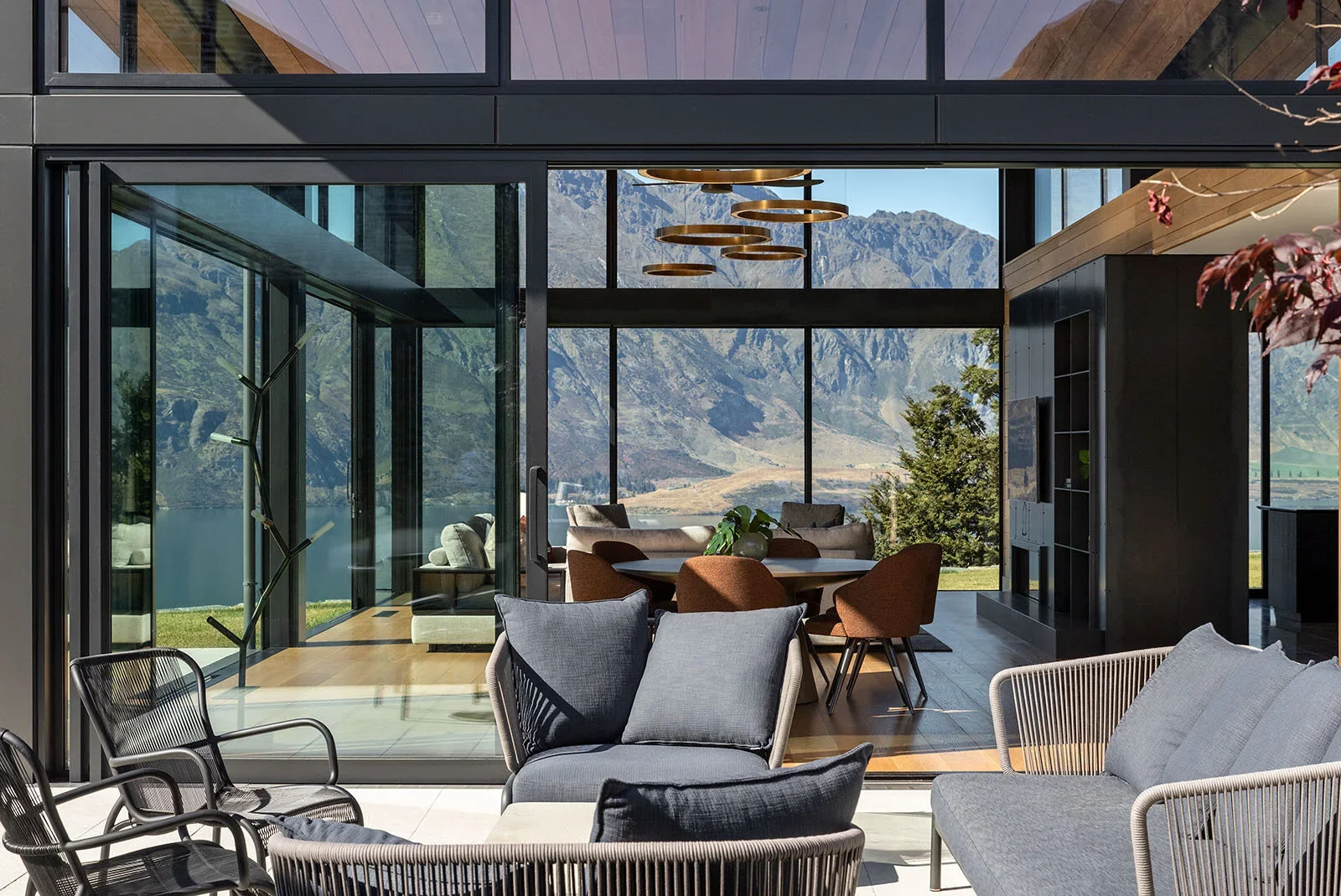 Closeburn Lodge, Closeburn Station, Lake Wakatipu, Francis Whitaker, Phil Spencer, New Zealand's Best Homes
