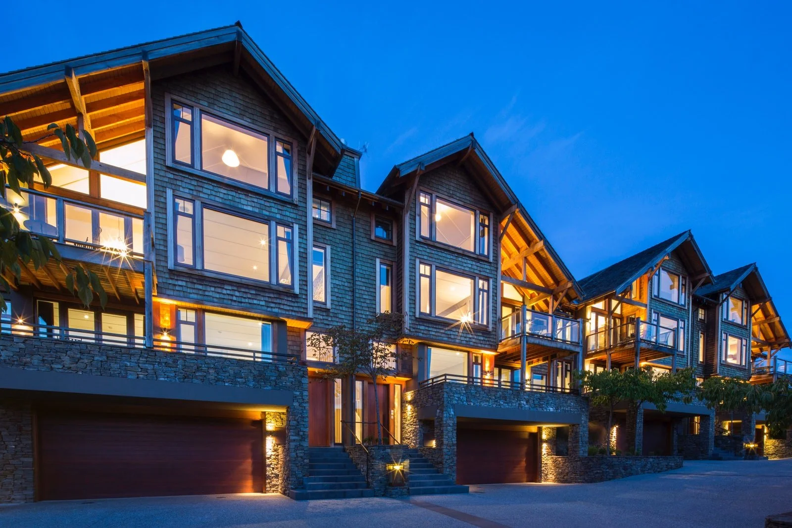 Queenstown, Apartments, Villas, Wood