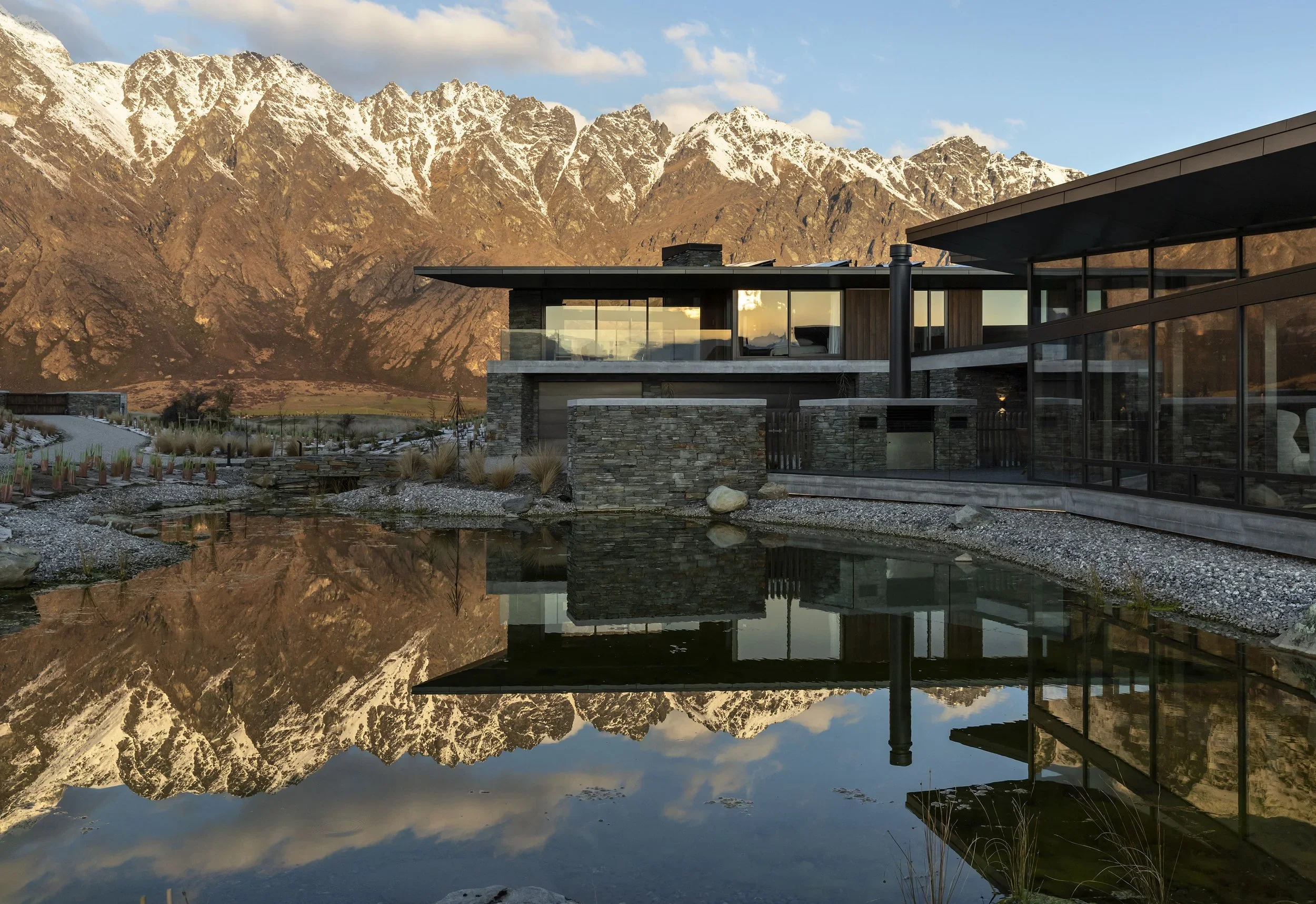 Mason&Wales-Hidden-Island-Retreat-Queenstown-Houses-Contemporary-Hero.webp