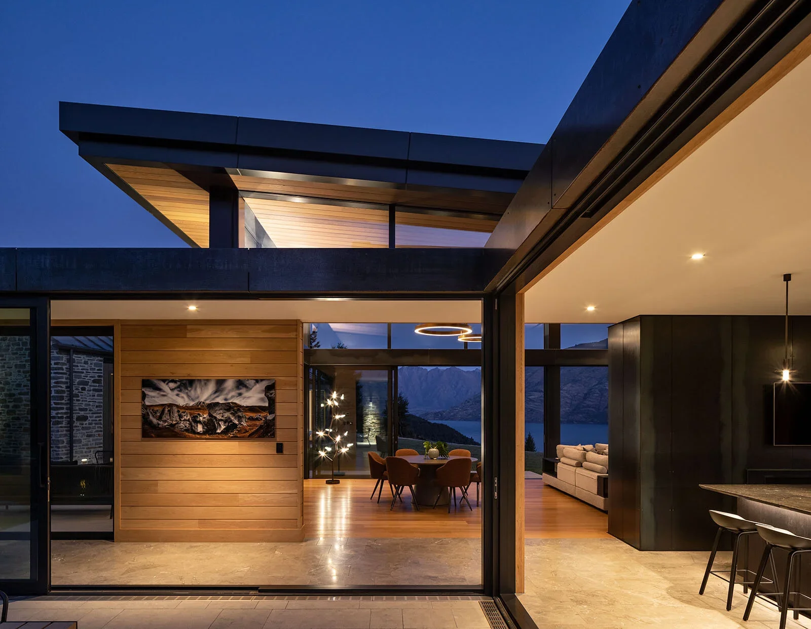 Closeburn Lodge, Closeburn Station, Lake Wakatipu, Francis Whitaker, Phil Spencer, New Zealand's Best Homes