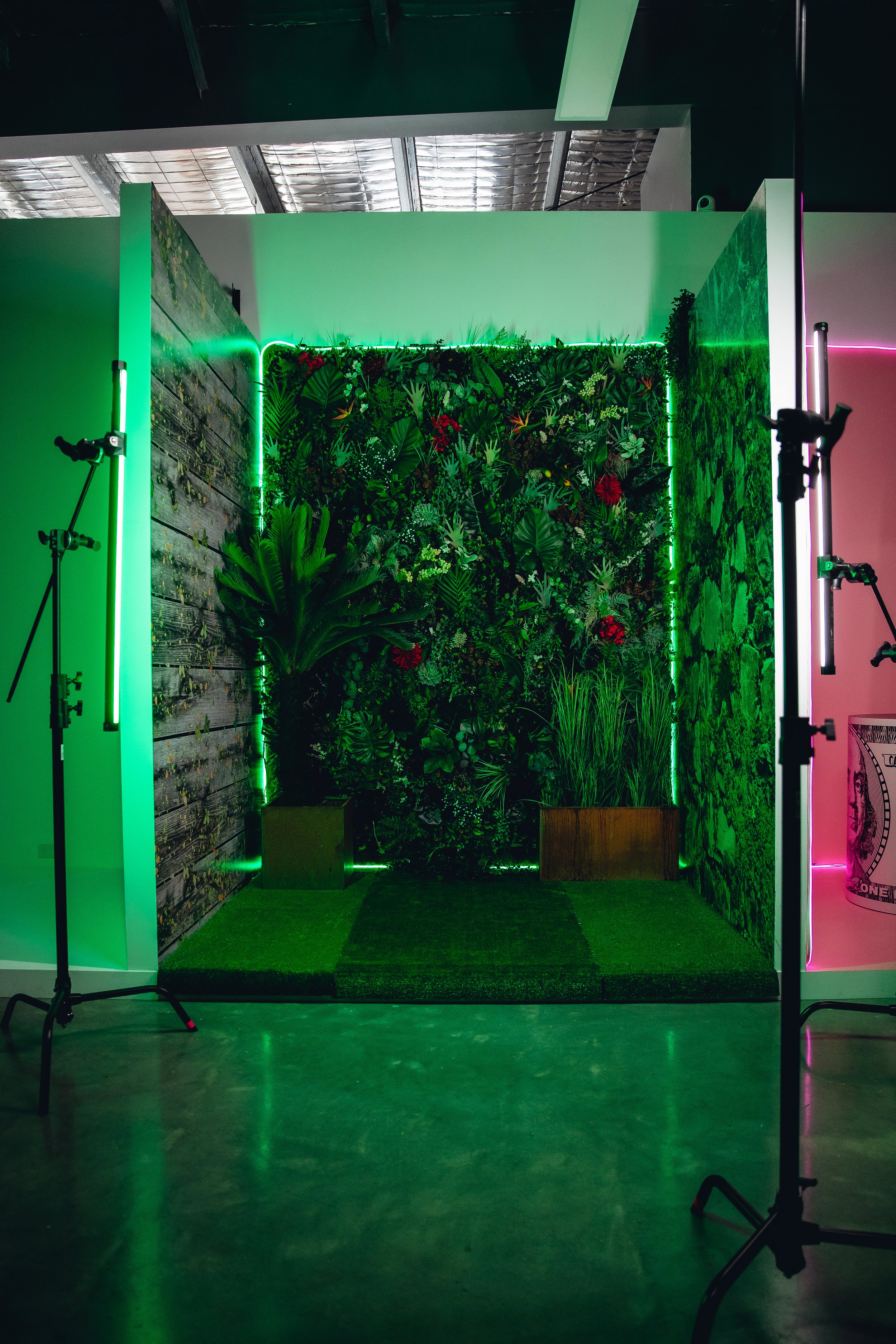 Mimmynvovo-creative-direction-studio-set-design-sydney.jpg