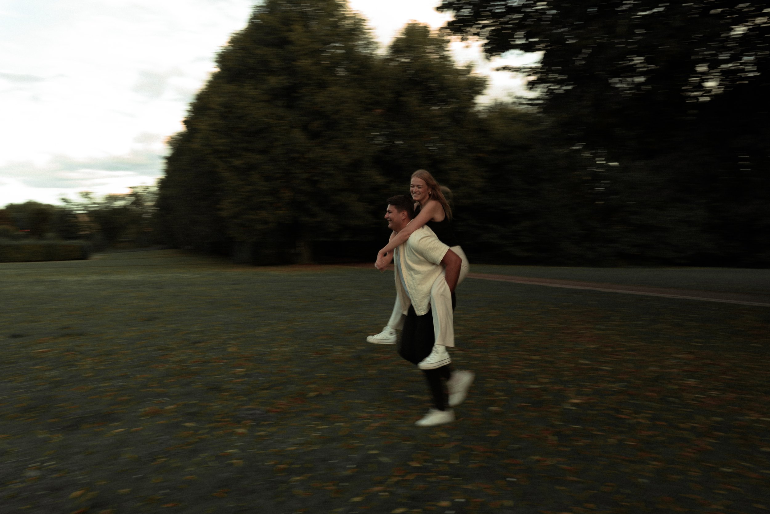 Paar beim Paarshooting in Düsseldorf