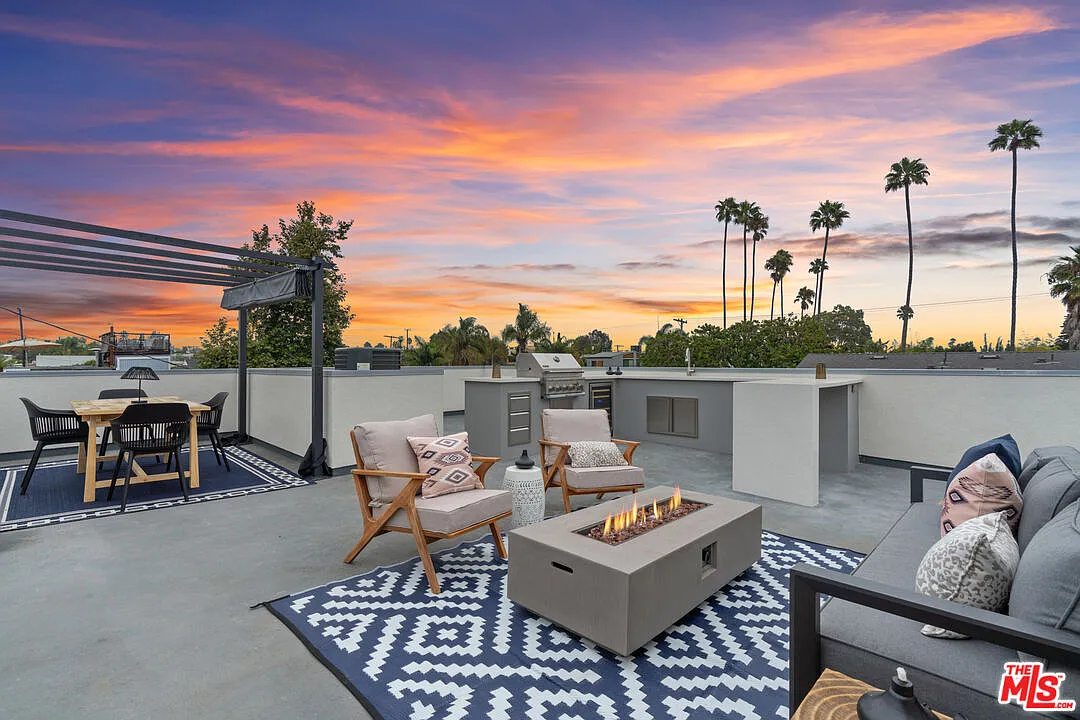 705 6th ave Venice(4).png