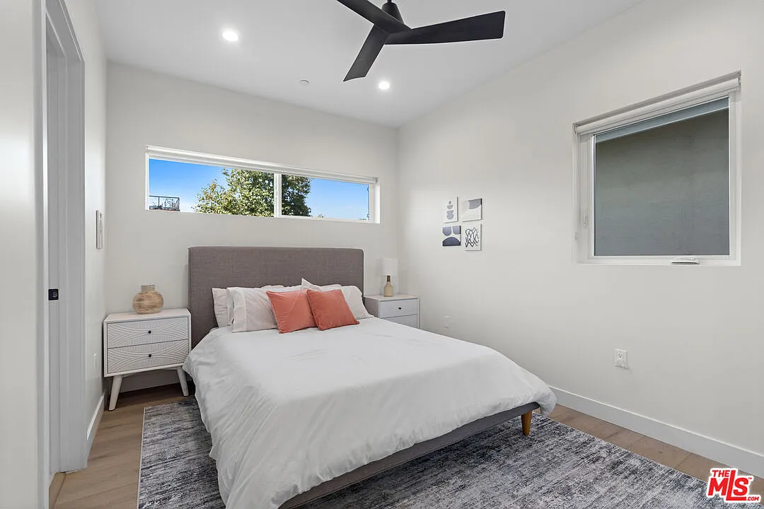 705 6th ave Venice(23).png