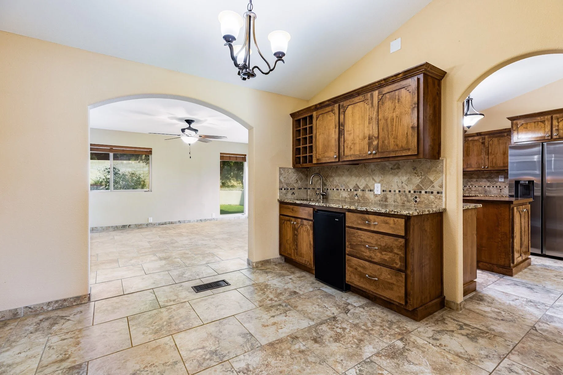 TraditionRealEstate_5612ChelwoodParkBoulevardNE_-11.jpg