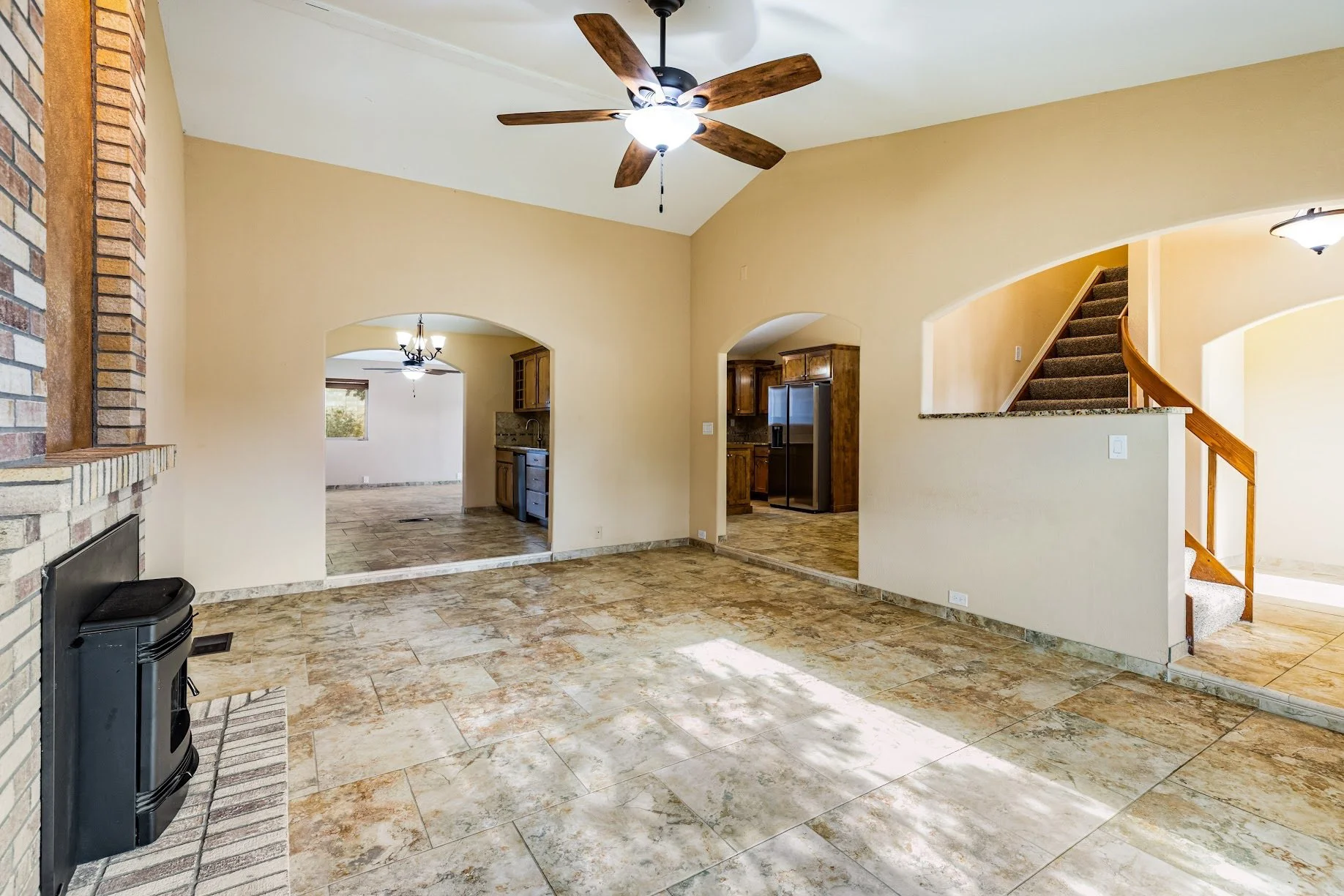 TraditionRealEstate_5612ChelwoodParkBoulevardNE_-8.jpg