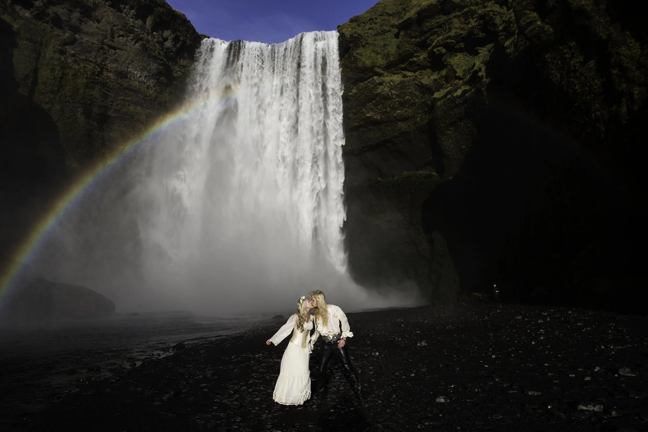 BRYCE-MEIKO_809-Edit copy.jpg