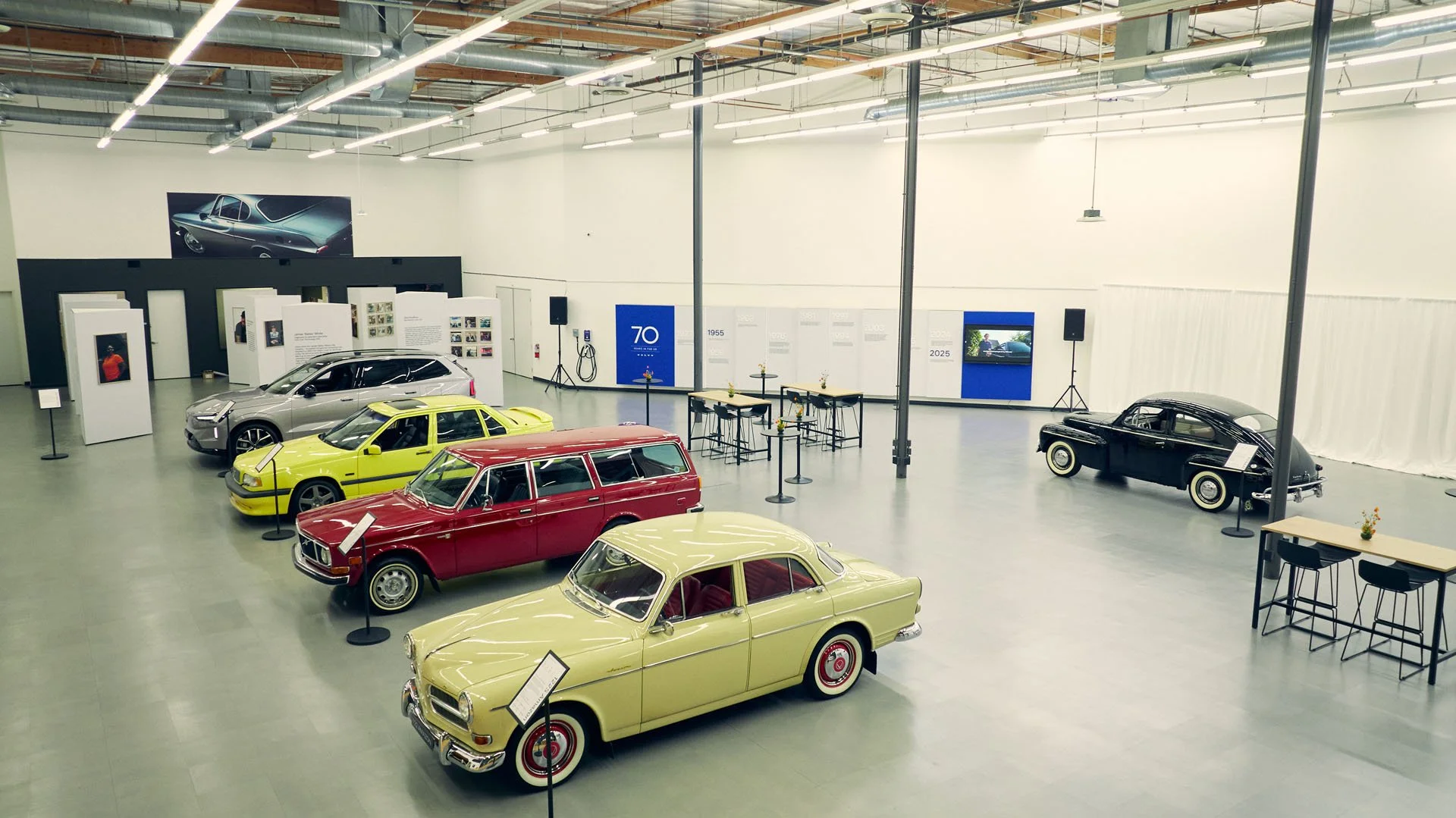 251117-Volvo-7decades-event-drone-0007.jpg