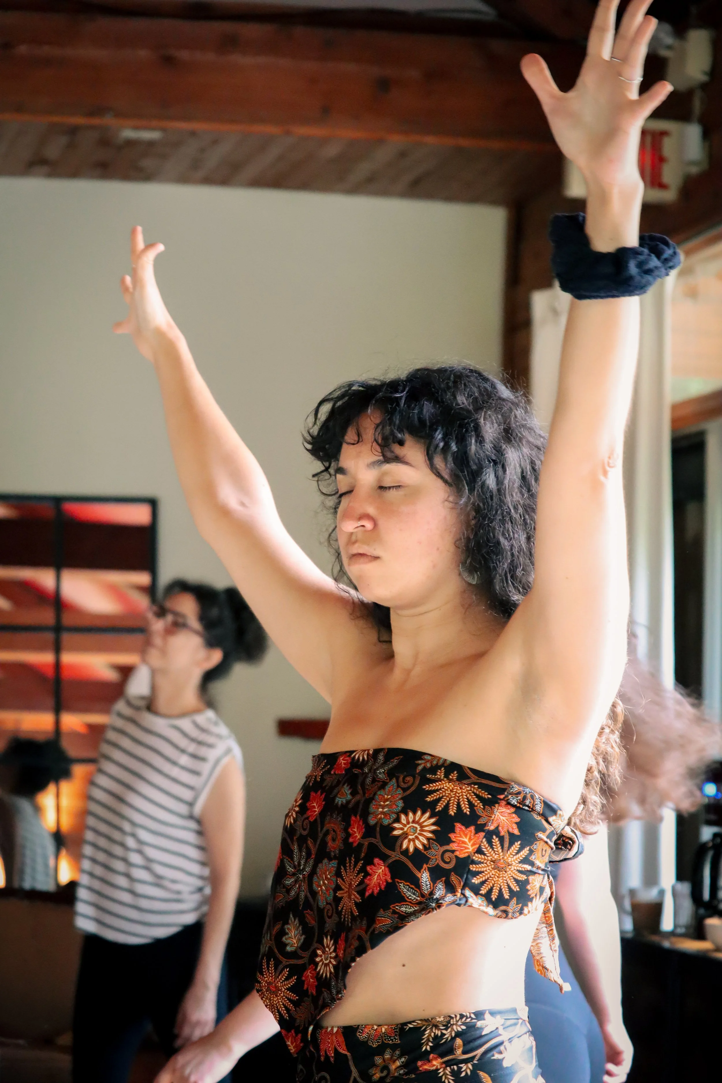 femme qui prend sa place, spirituelle. 