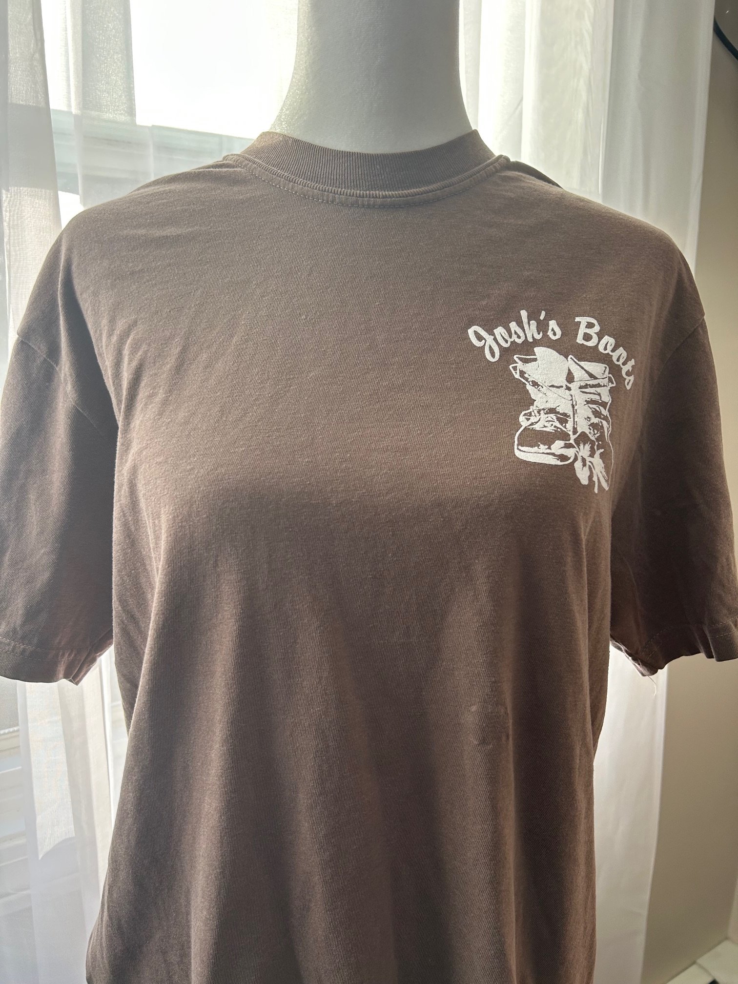 Reasons To Stay T-Shirt in Espresso