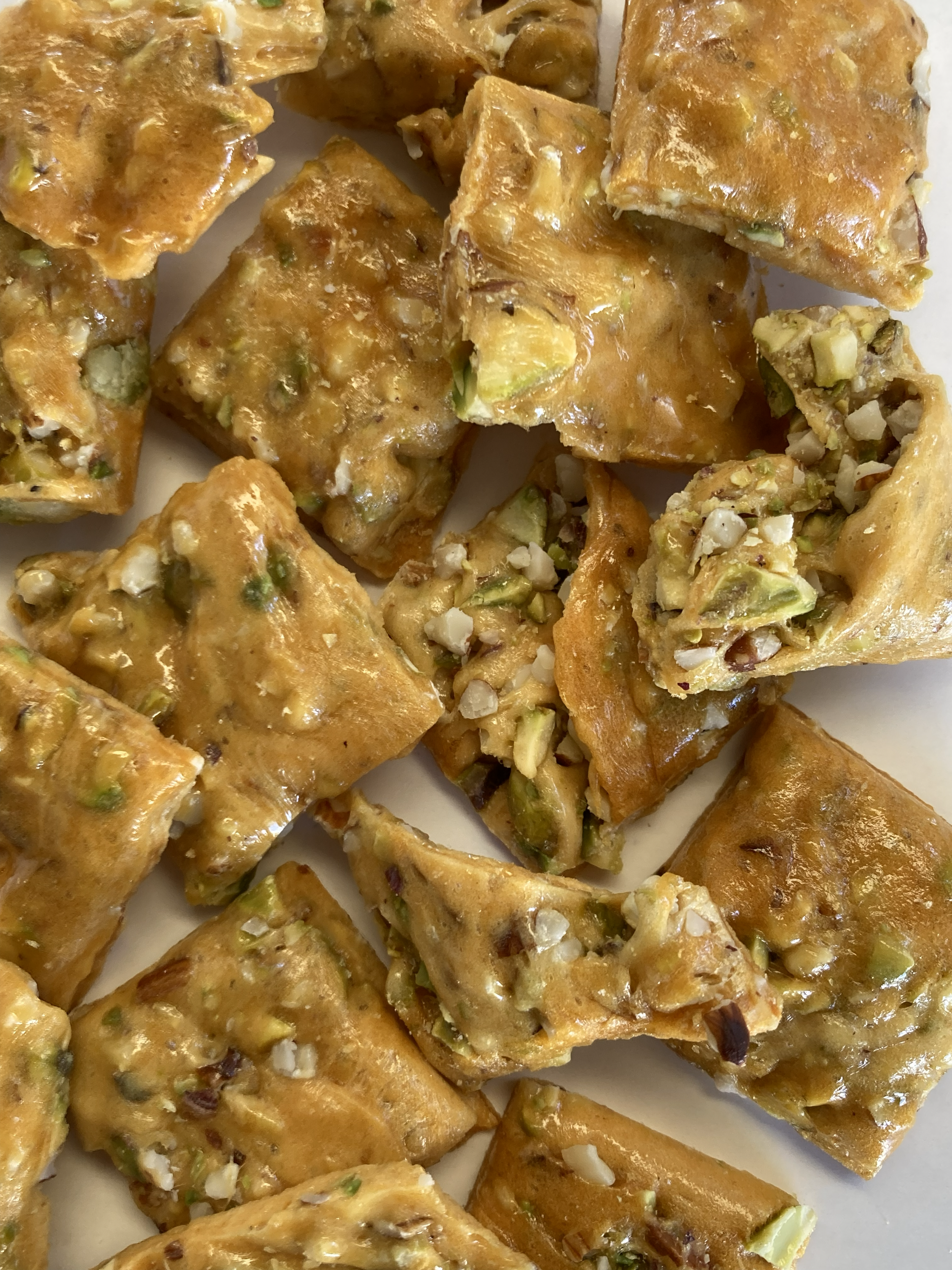Plain Honeycomb with Pistachio &  Almond 150g