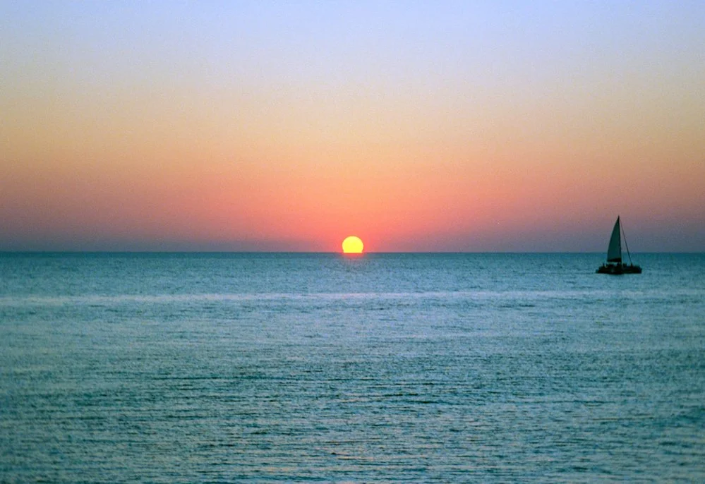 AlexandraDibrell FloridaSunsetWithSailboat 2012Oct WebVersion2026.jpg