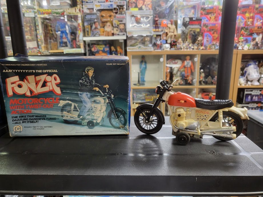 Mego vintage 1976 happy Days The Fonz and Motorcycle and Box