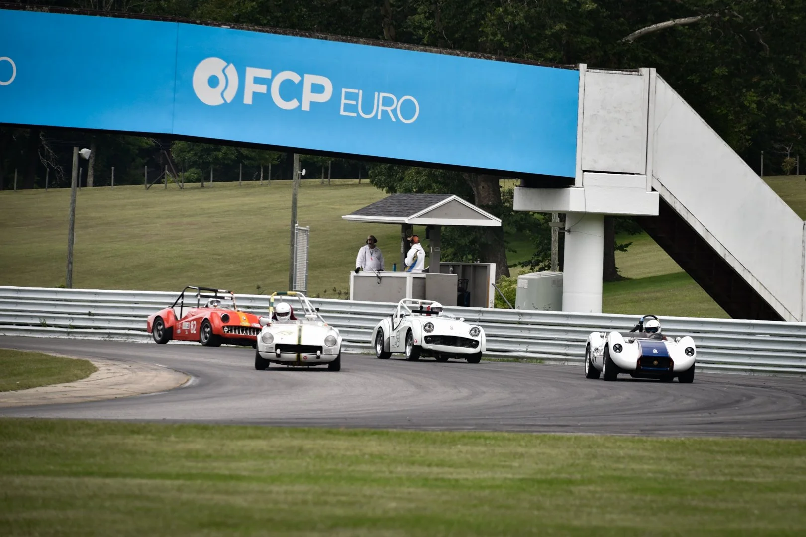 Triumps Into Turn 1.jpg