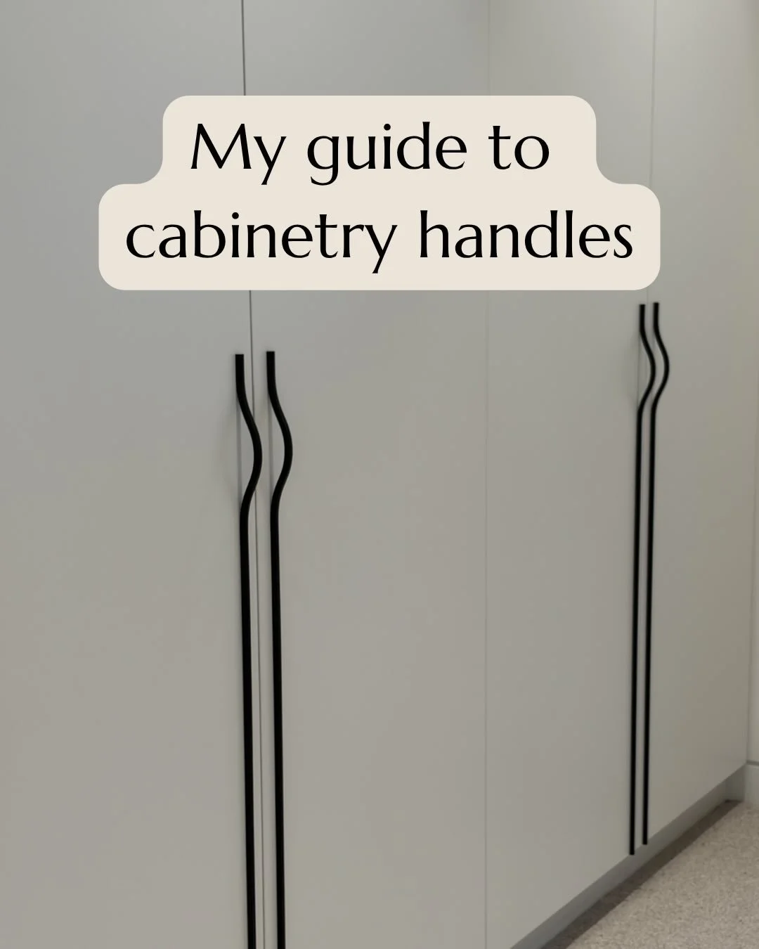 A few professional tips for specifying handles:
 
✔️ Choose handles that add personality. Take cues from the period of your home, or use them to bring interest to otherwise plain cabinetry.
 
✔️ Keep them in proportion with the door &mdash; not too b