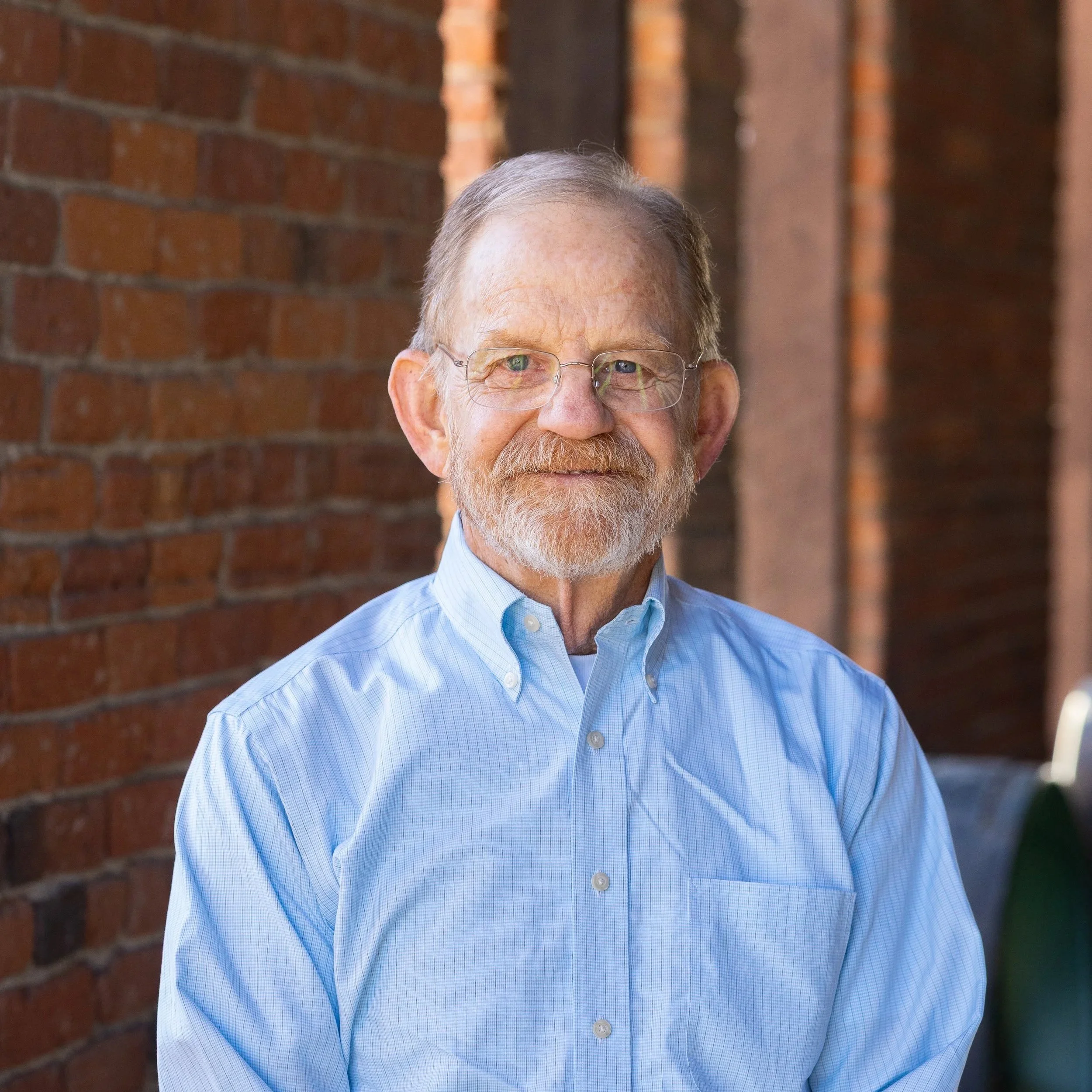 Varela Engineering & Management Principal Engineer providing leadership in civil engineering.