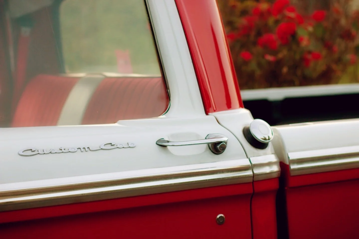 Where would you go if nothing held you back?

Custom Cab | 11x14 Photograph

#photography #customcab #vintagecar #art #travel