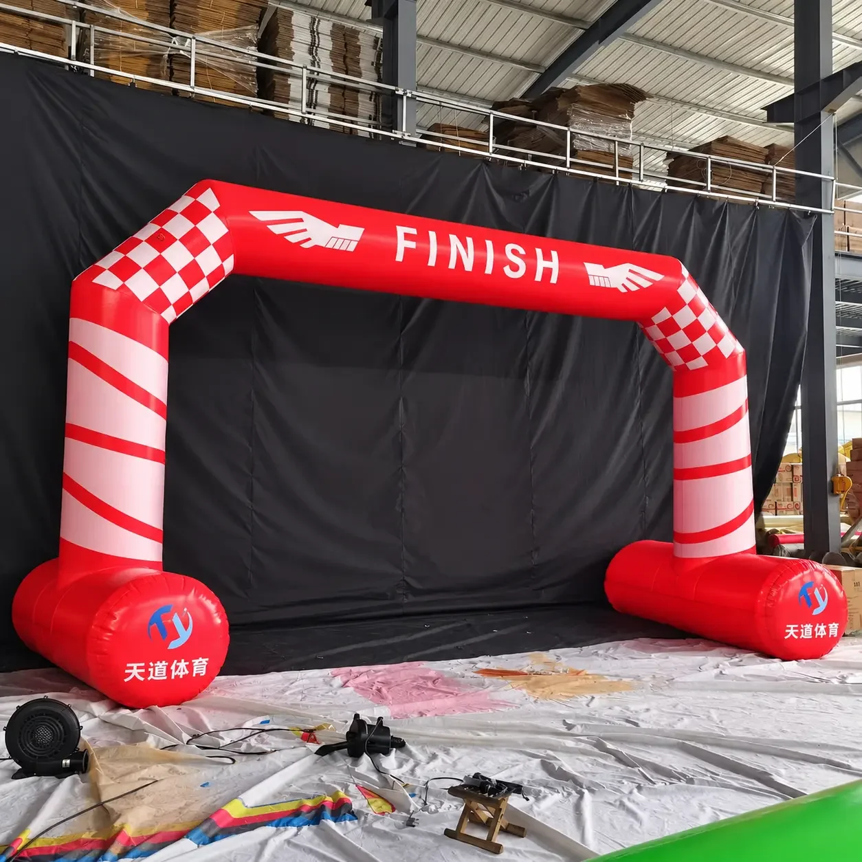 Sturdy Red Inflatable Finish Arch.webp