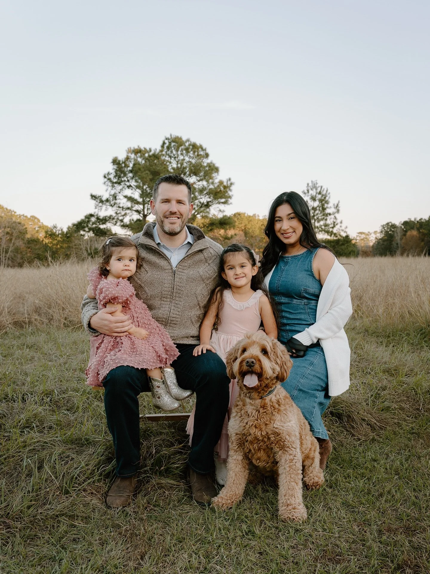 The years go by so fast&hellip;
the memories last forever 🤍

Family sessions designed to capture real moments, genuine smiles, and the love you&rsquo;ll want to remember for a lifetime.

📍 Spring, TX &amp; surrounding areas

Family &bull; Couples &