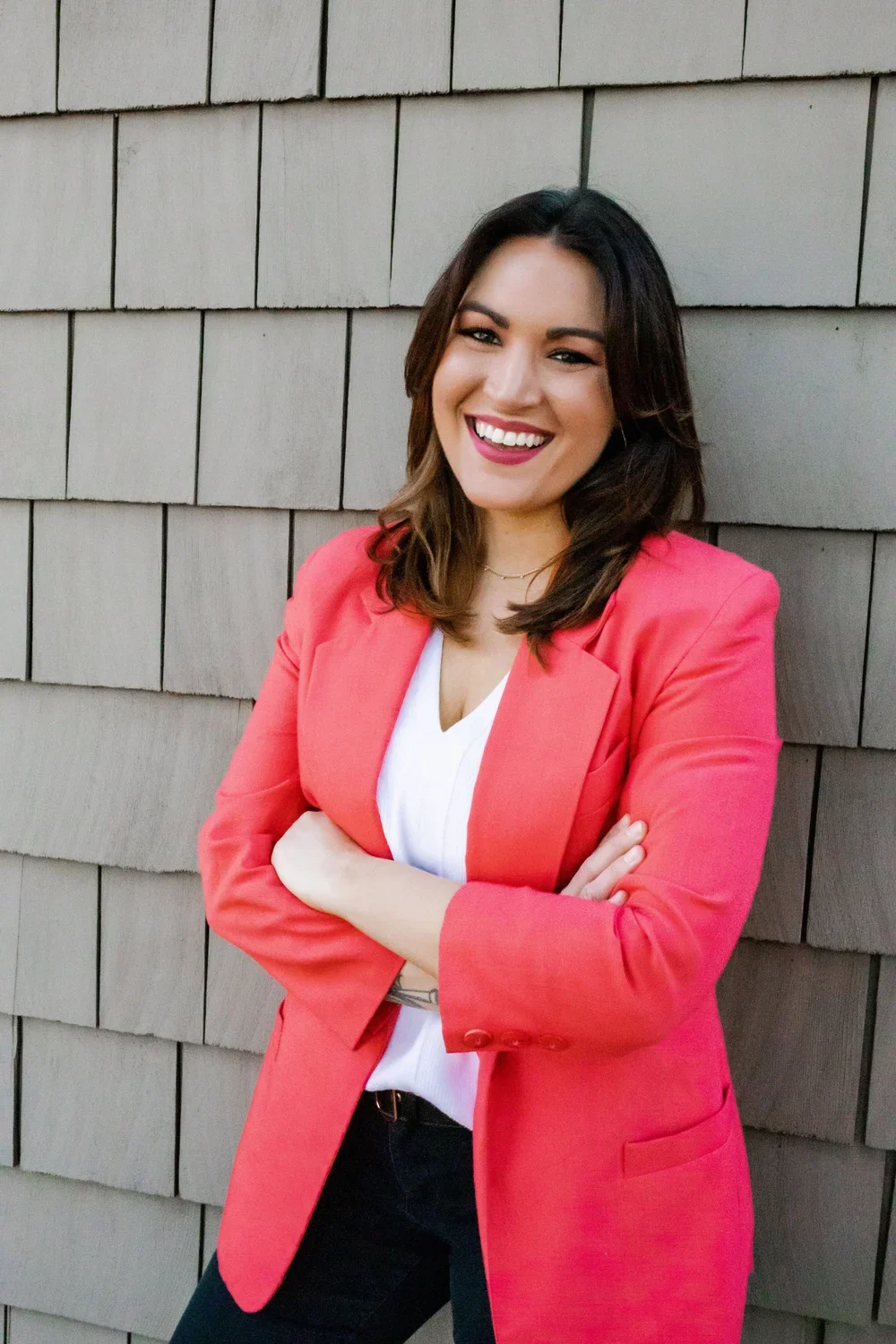 Stephanie Kalliman, owner & founder of Relational Therapy Services and therapist at Resourced & Resilient, posed in a welcoming portrait. Click here for Stephanie Kalliman's bio.