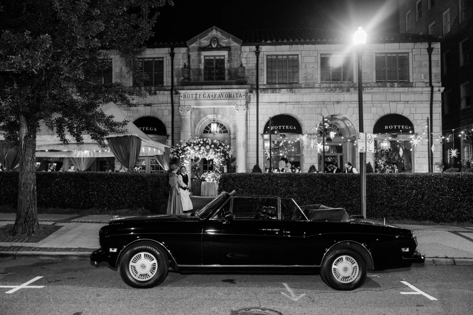 M&DWedding_1379bw.jpg