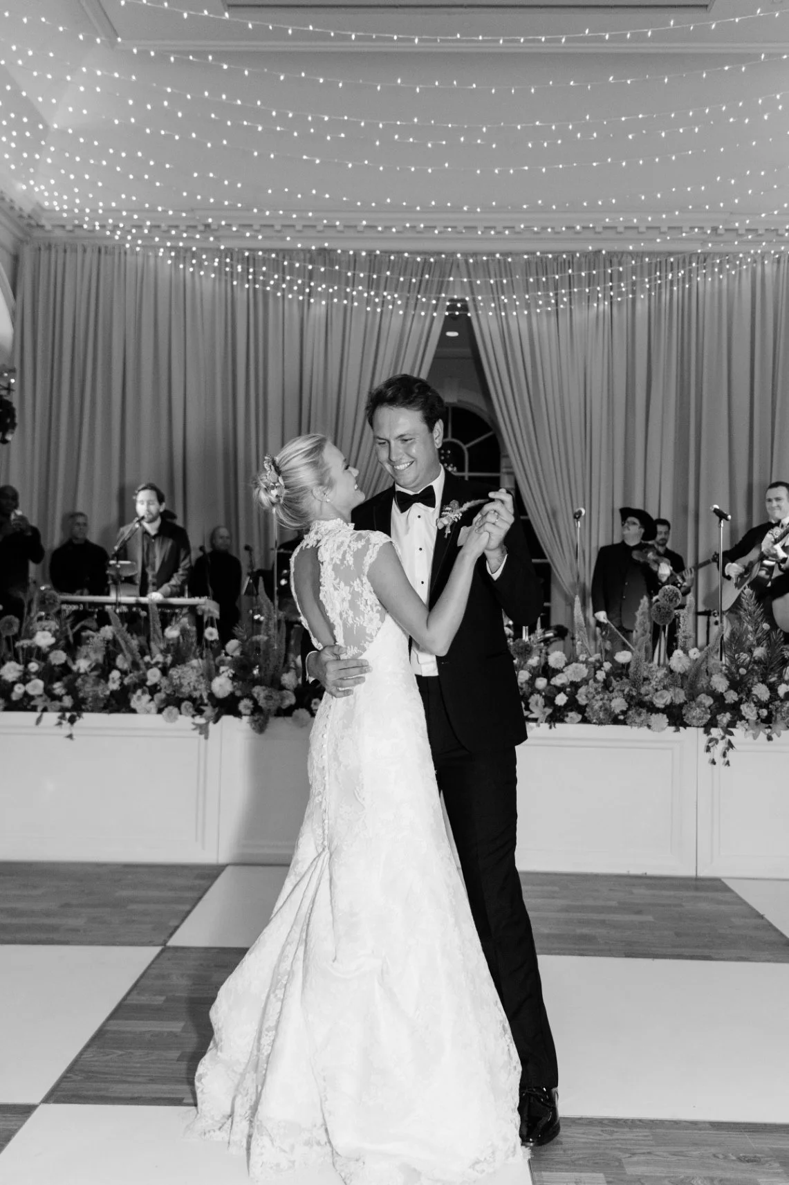 F&JWedding_1030bw.jpg