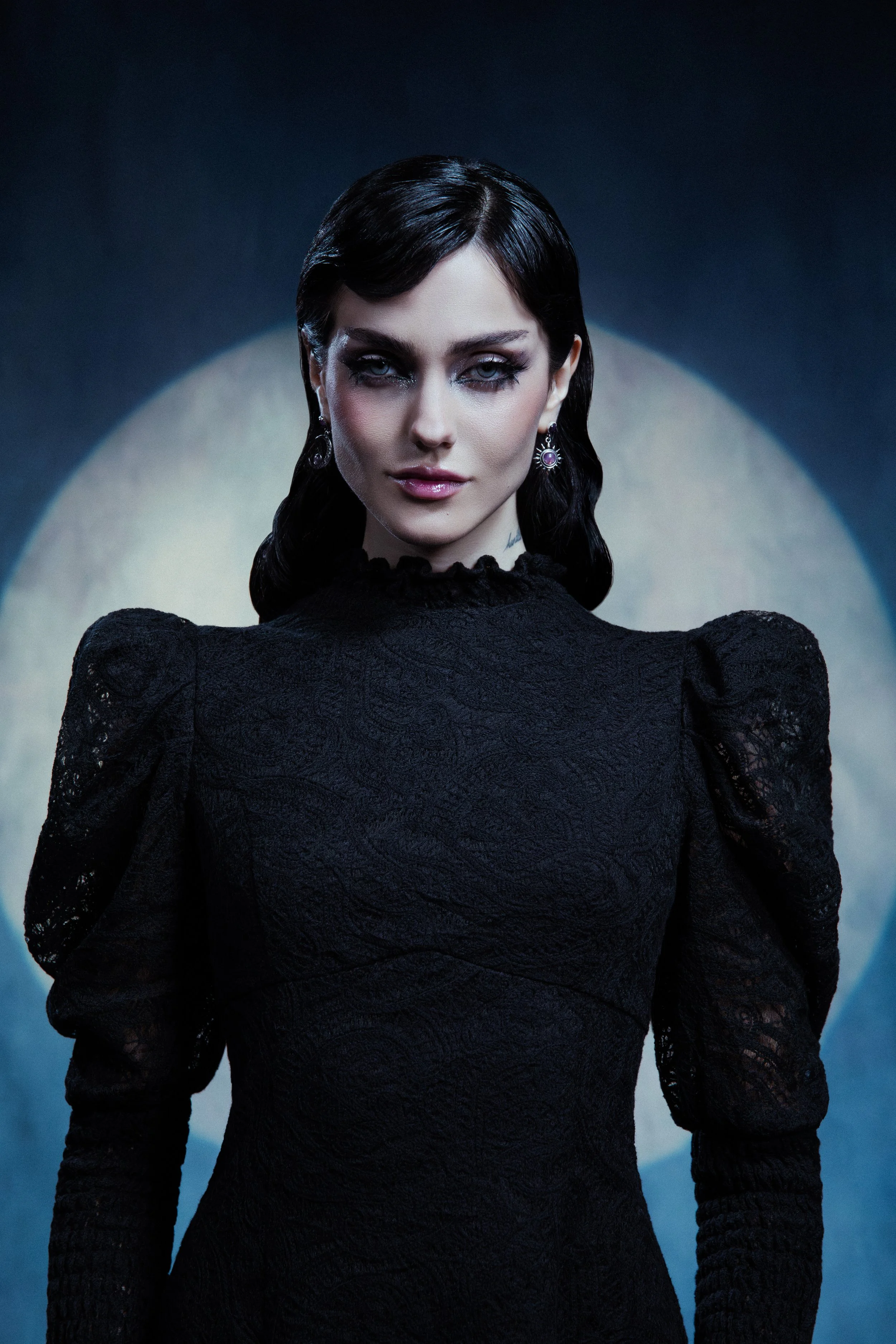 Moon Priority 2-3xx.jpg