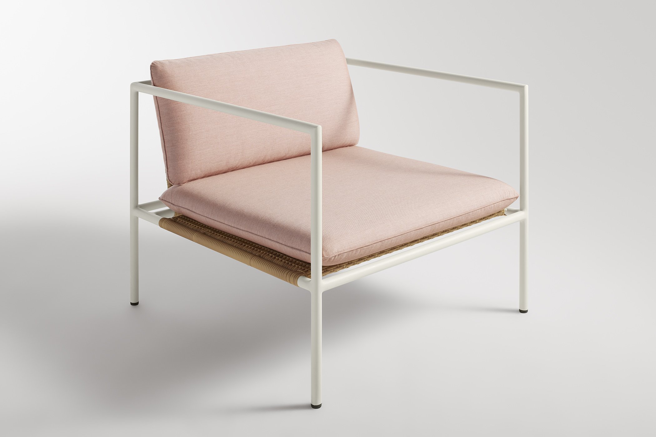 DG1-LNGECH-BL_Detail1_OnGrey copy.jpg