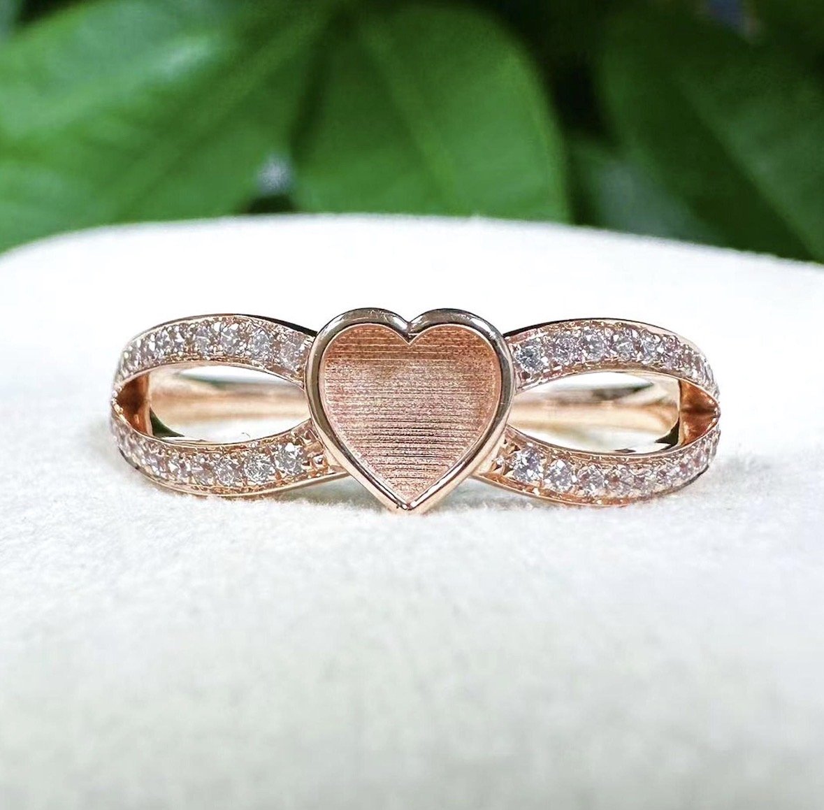 Infinite Love Ring (10k Gold)