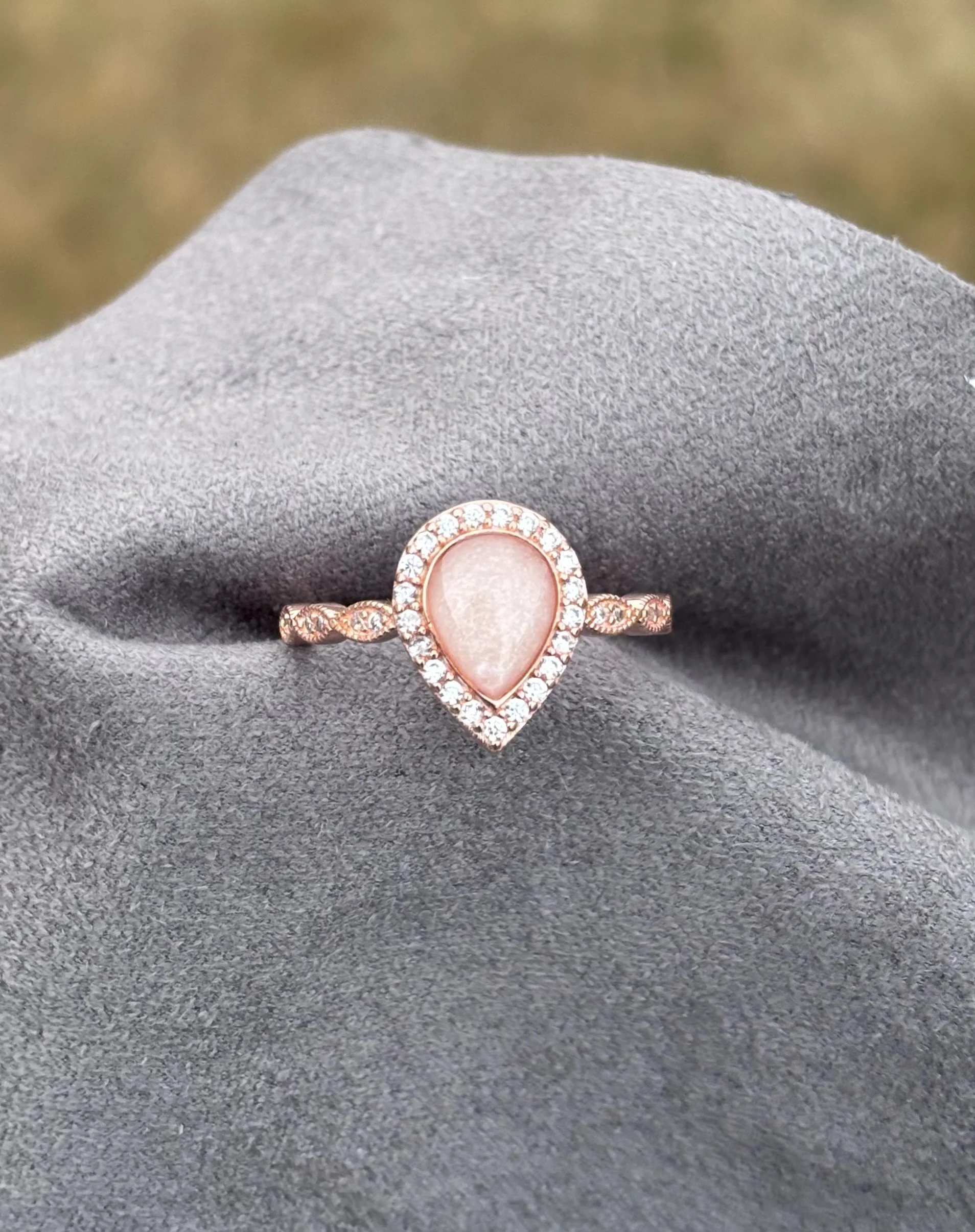 Teardrop Marquise ring (10k Gold)