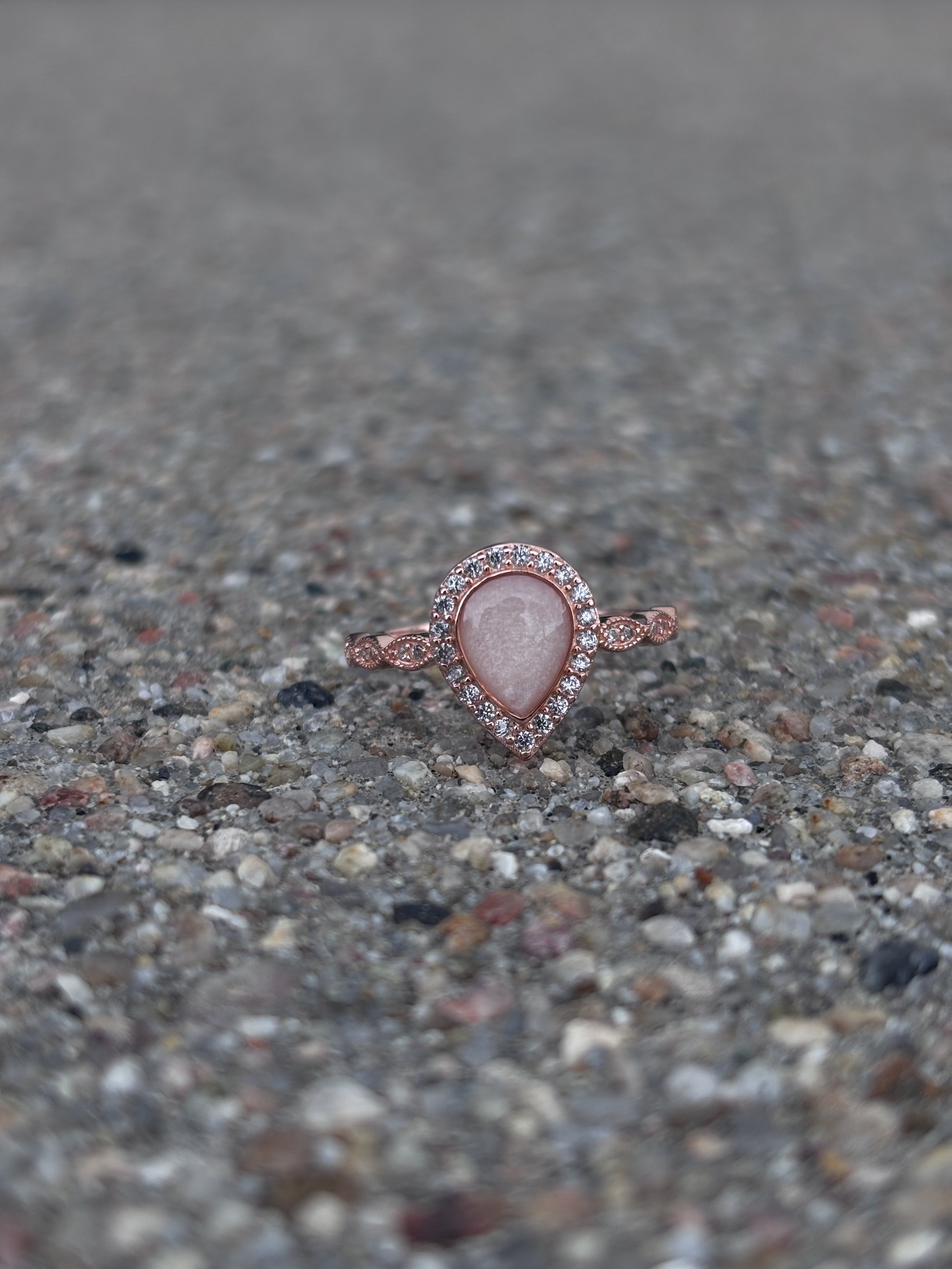 Teardrop Marquise ring (18k Gold)