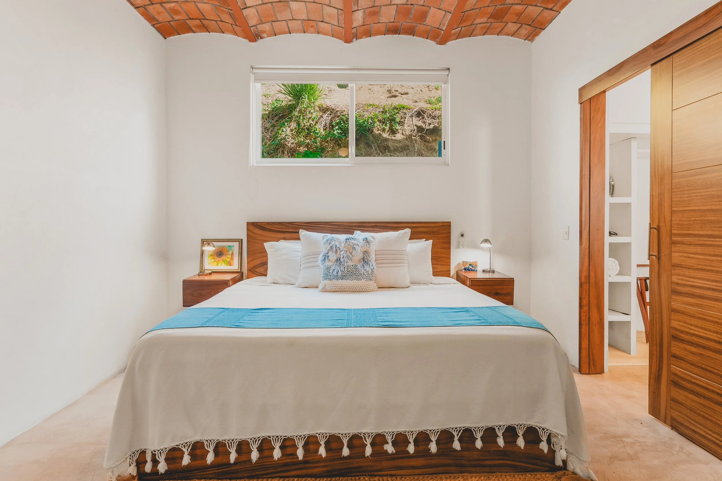 Briana D_Esposito-01.jpg